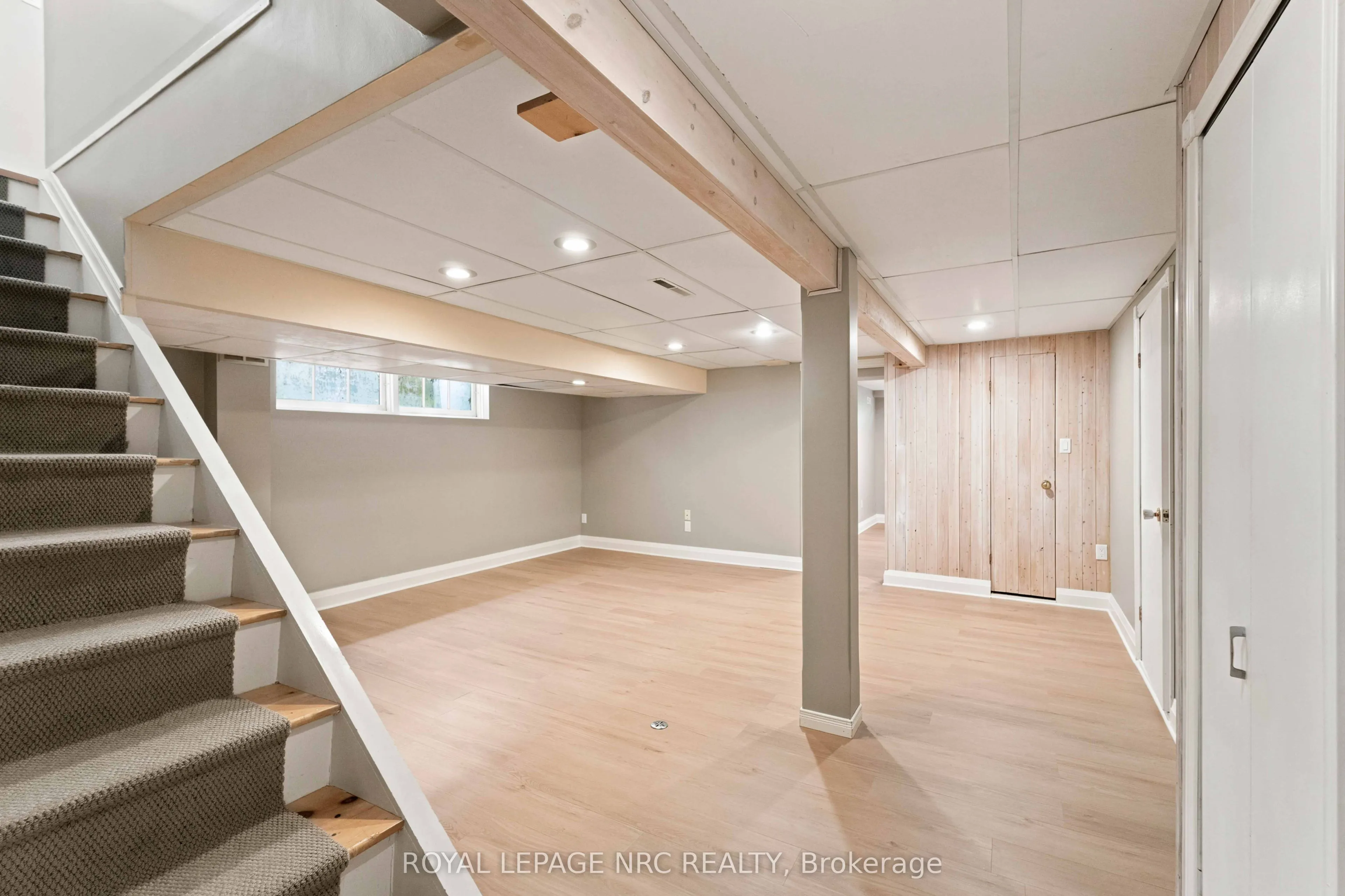45 Woodcroft Crescent