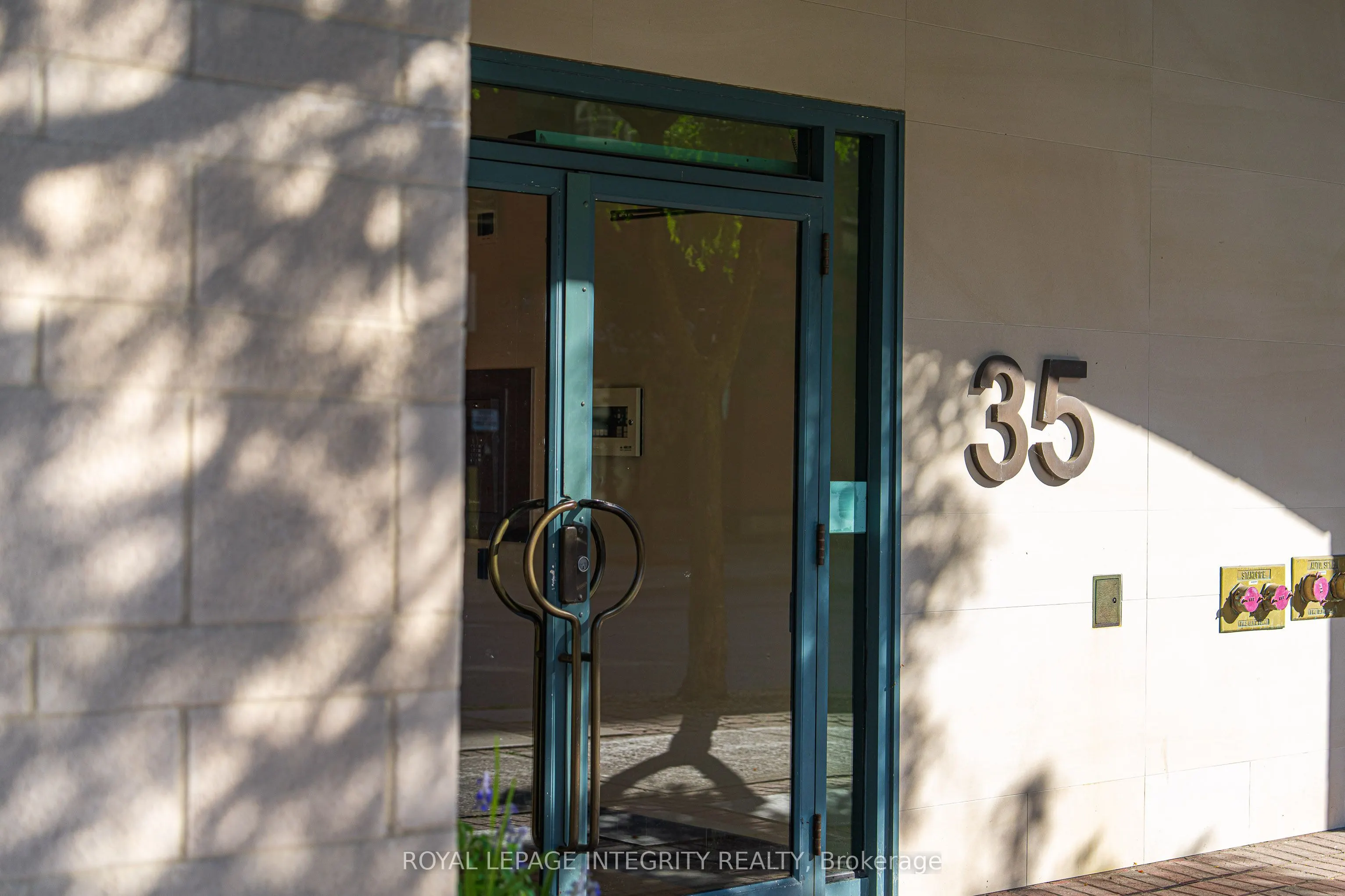 35 Murray Street #217