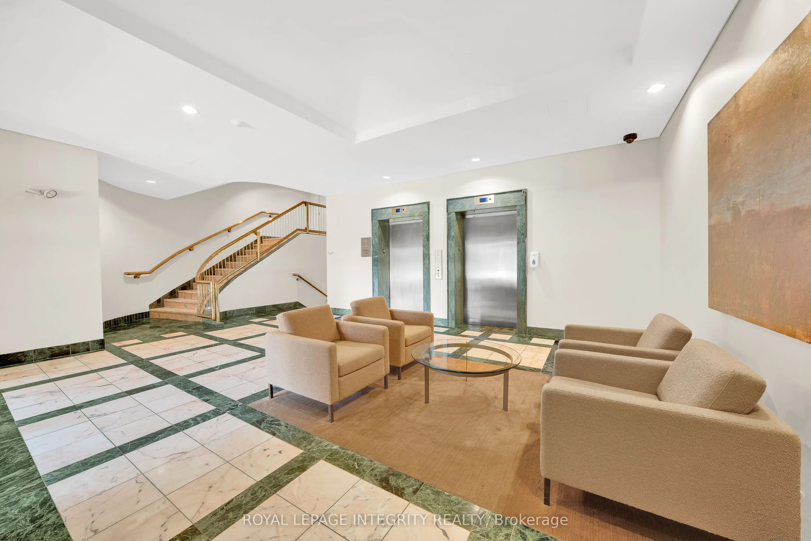 35 Murray Street #217