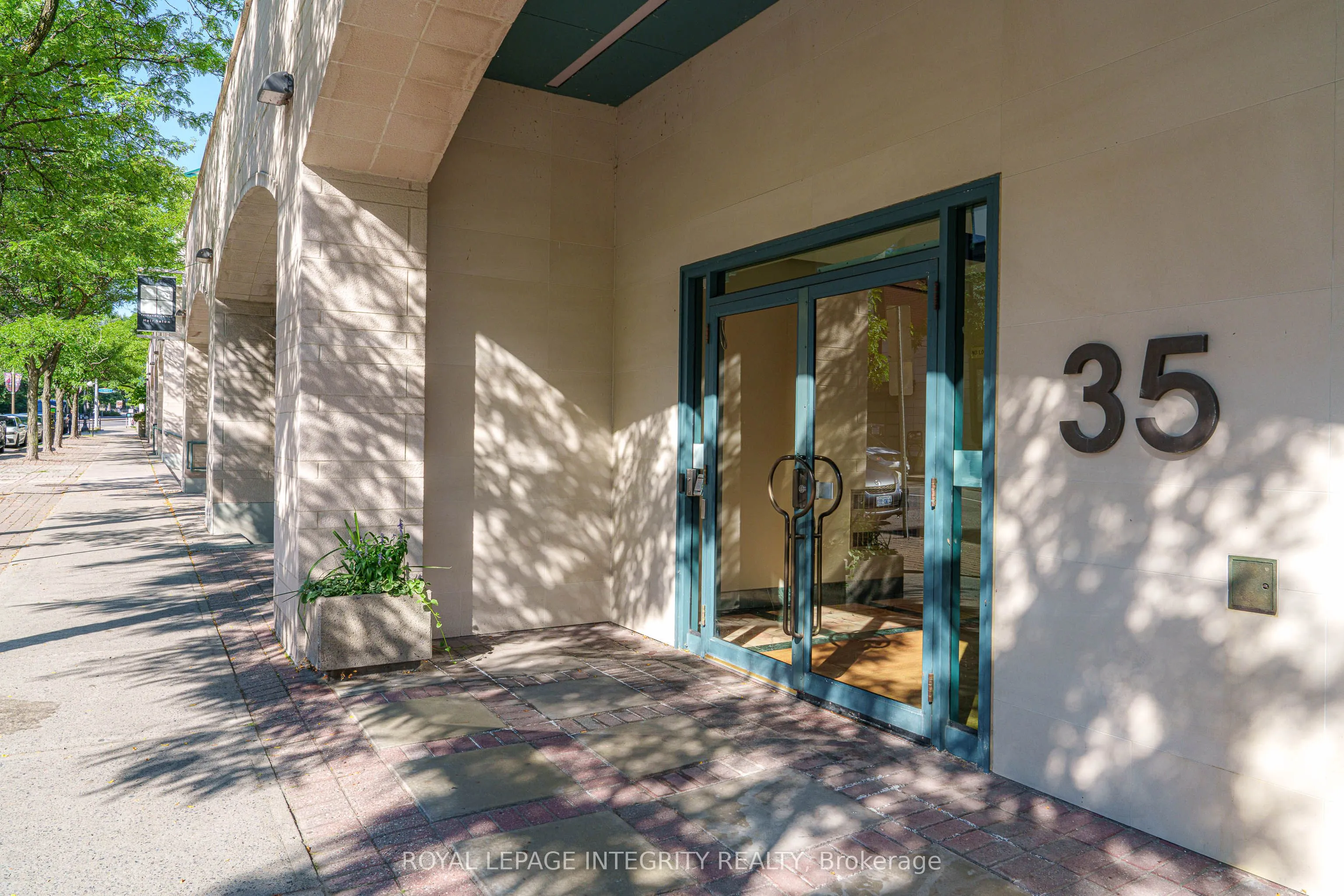 35 Murray Street #217