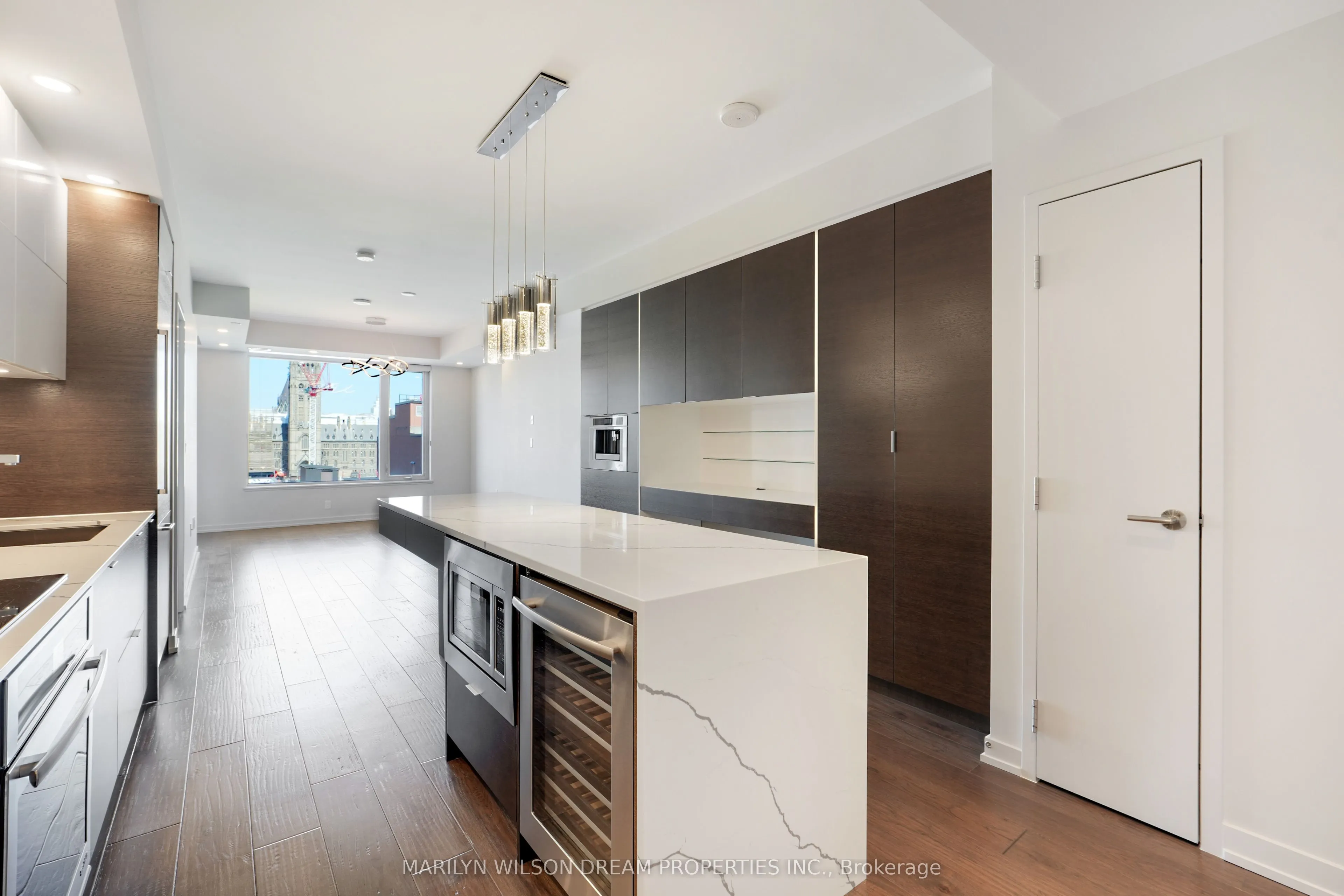 101 Queen Street #1004