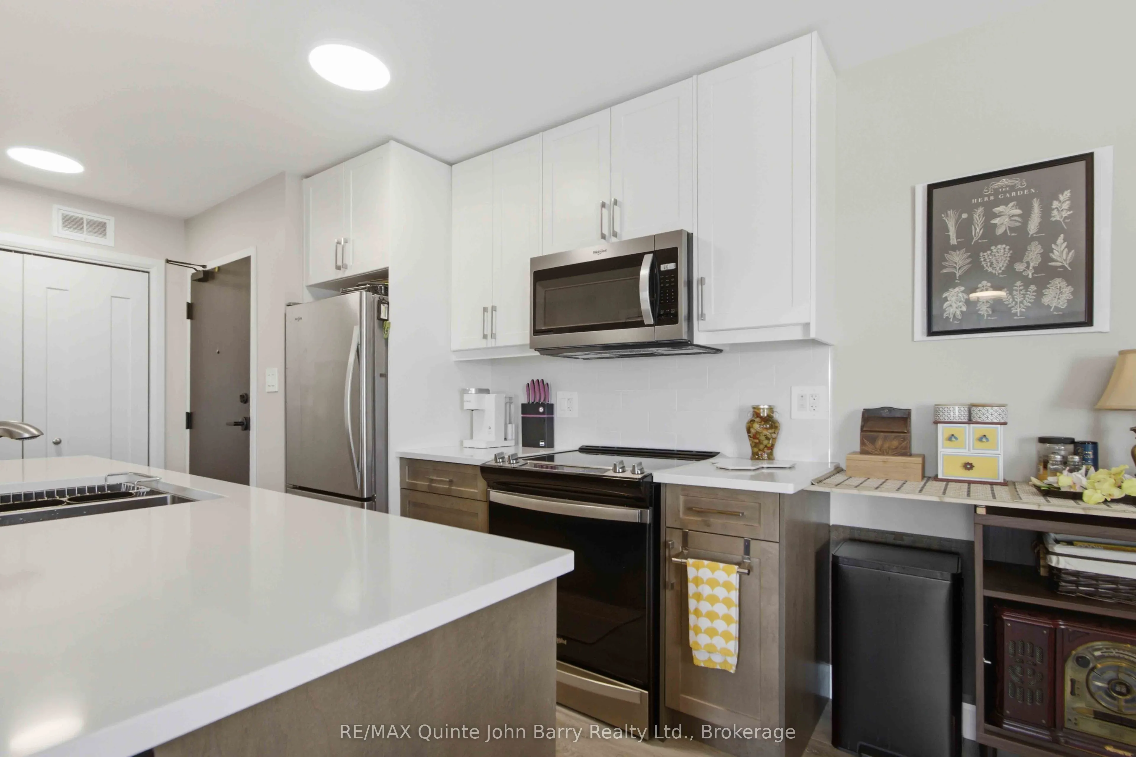 302-20 Hillside Meadow Drive #302