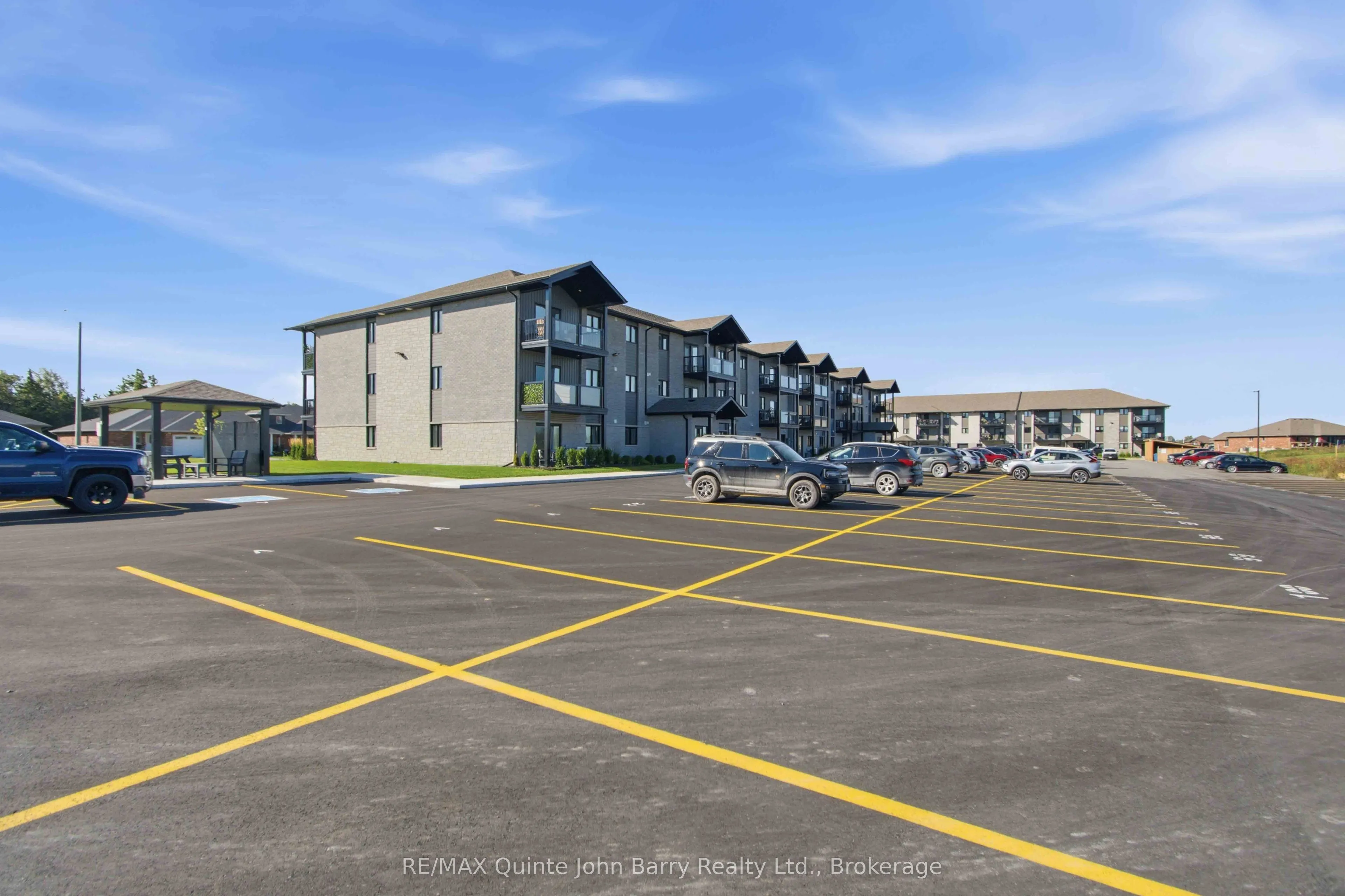 302-20 Hillside Meadow Drive #302