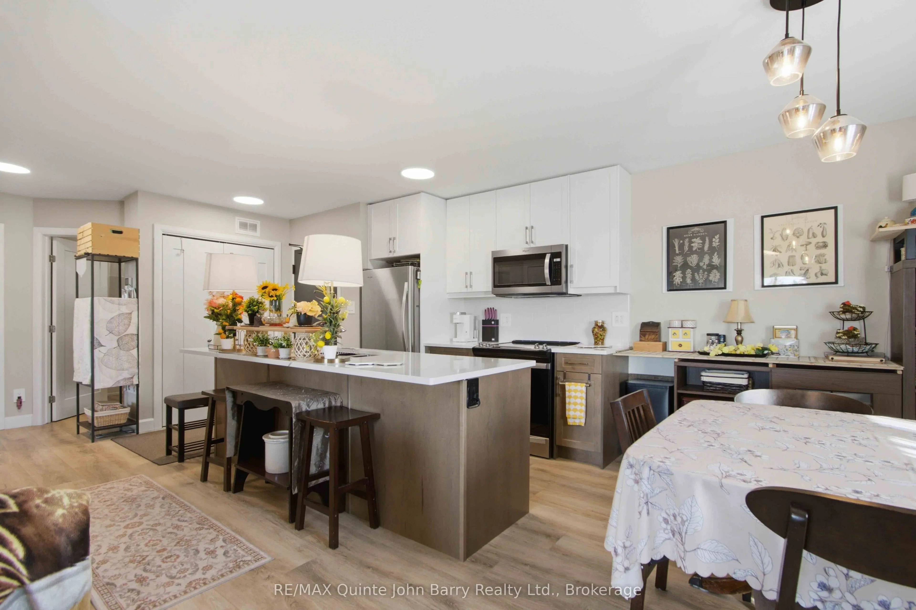 302-20 Hillside Meadow Drive #302
