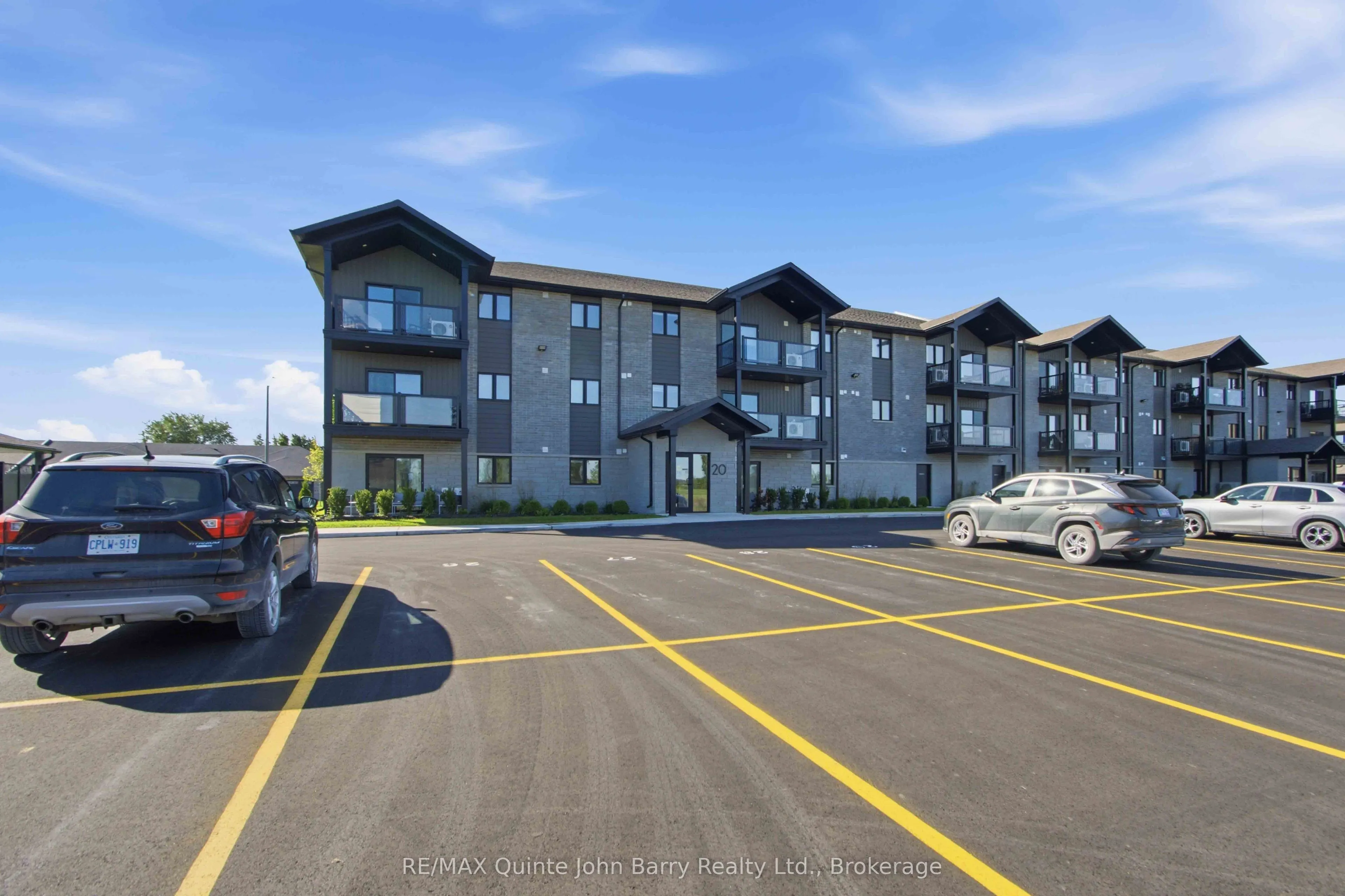 302-20 Hillside Meadow Drive #302