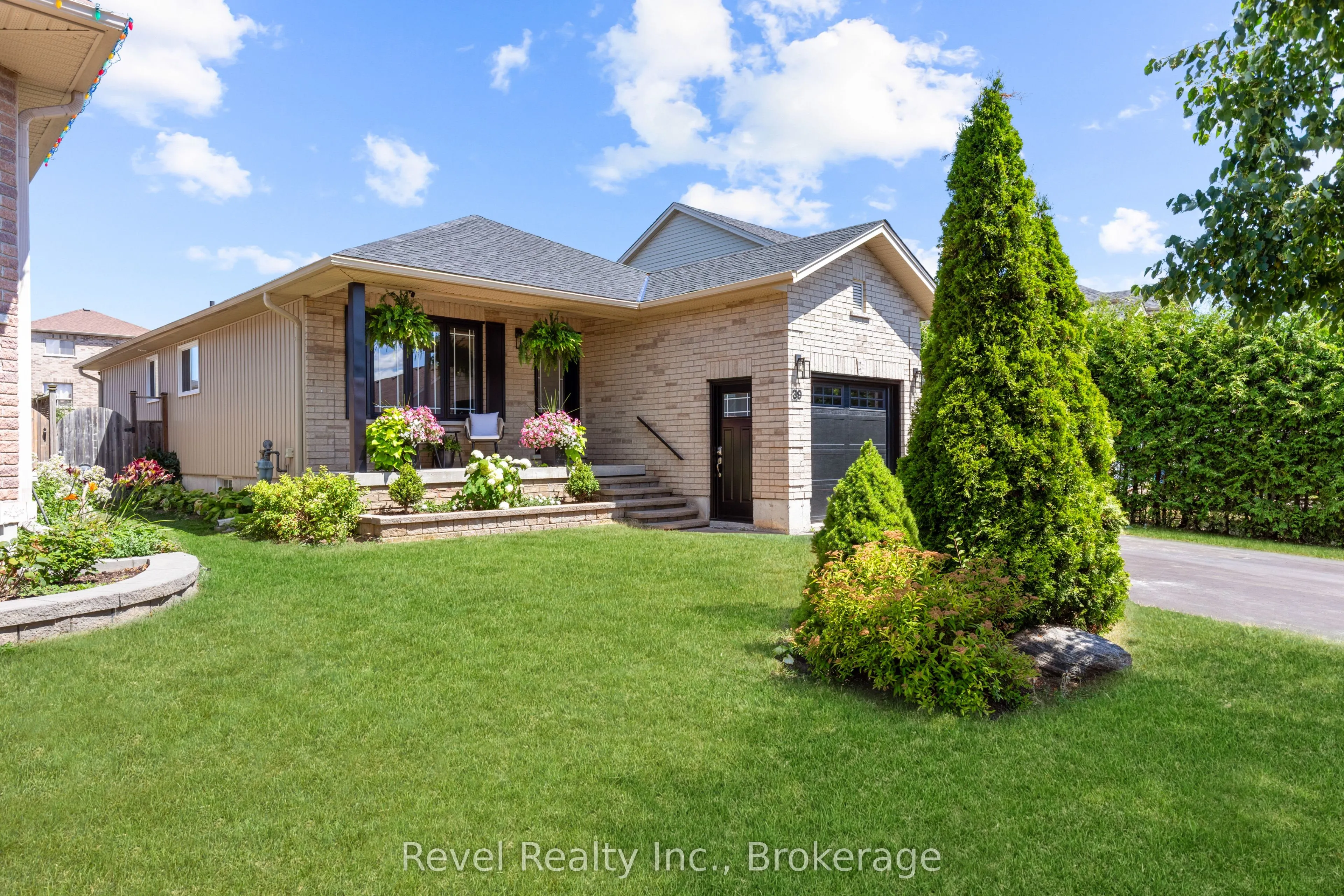 39 Springdale Drive
