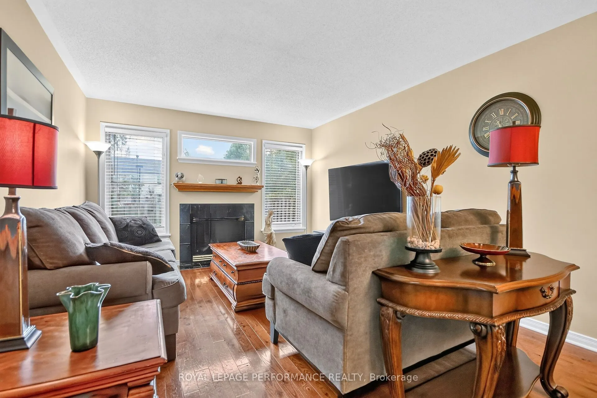7 Calaveras Avenue