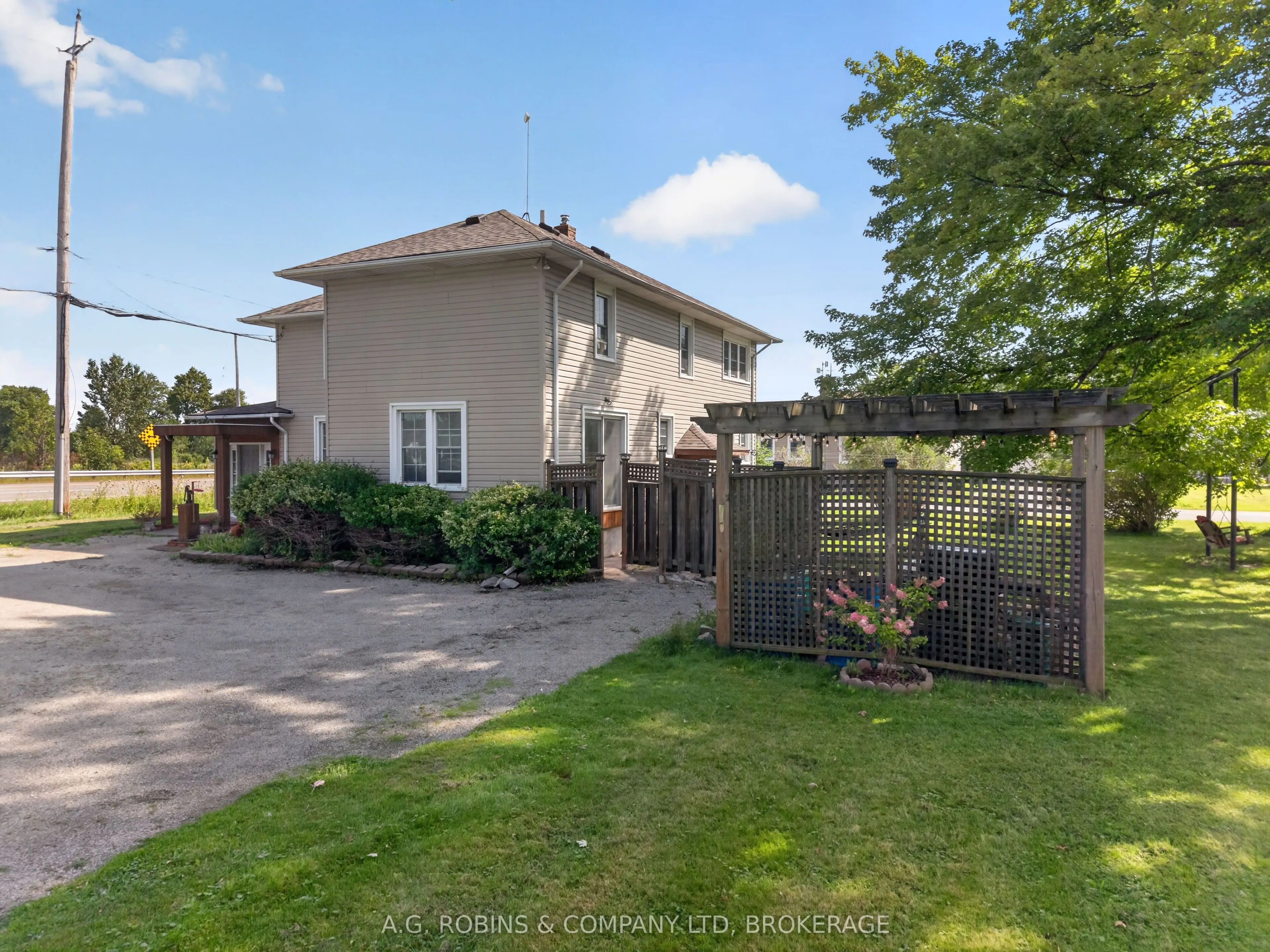 3921 #3 Highway E