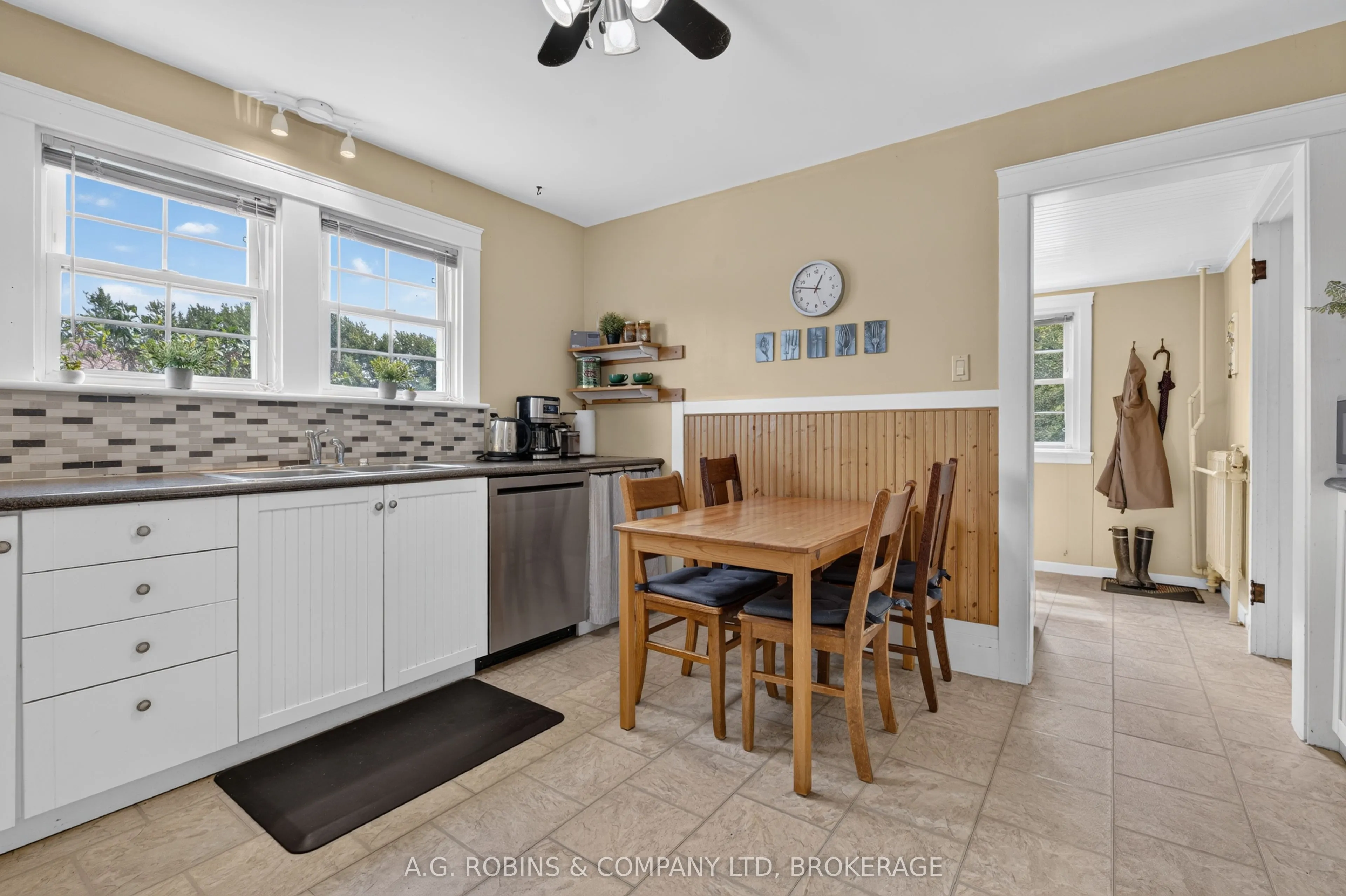 3921 #3 Highway E