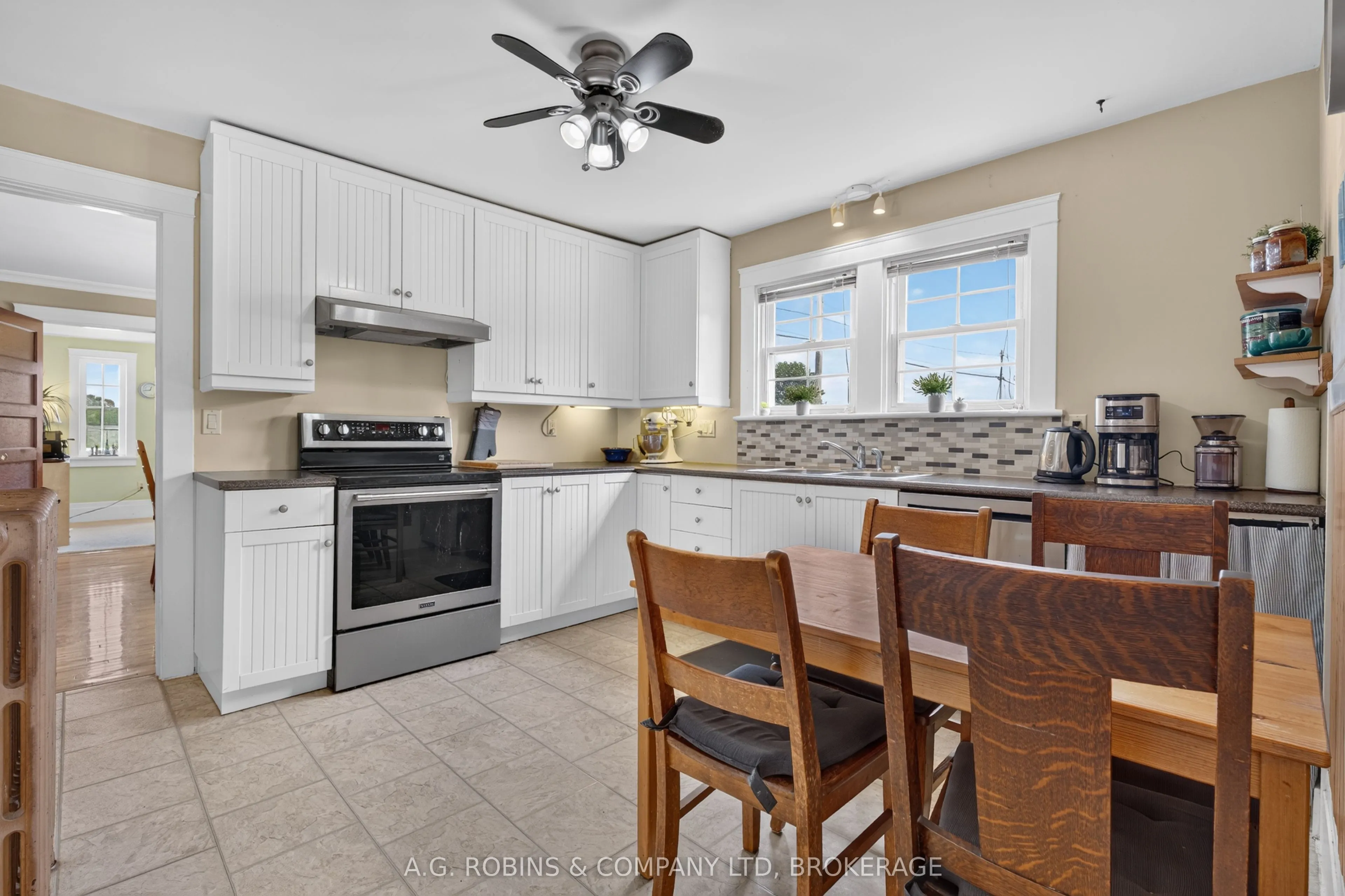 3921 #3 Highway E