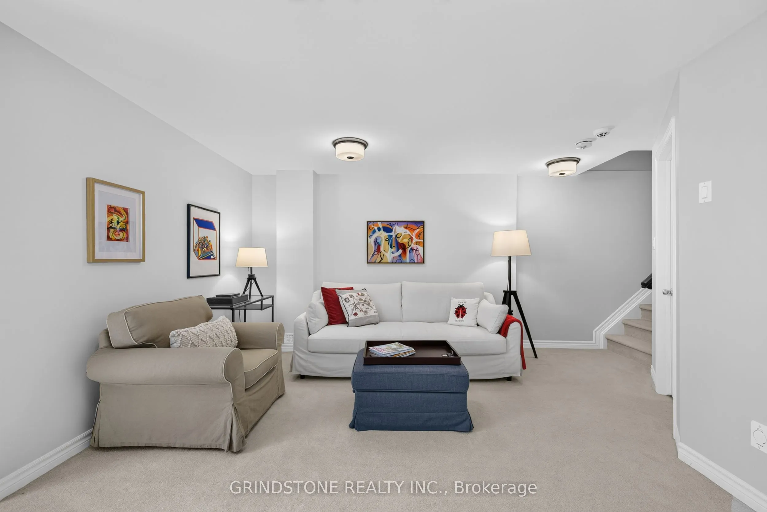 203 Trollius Way