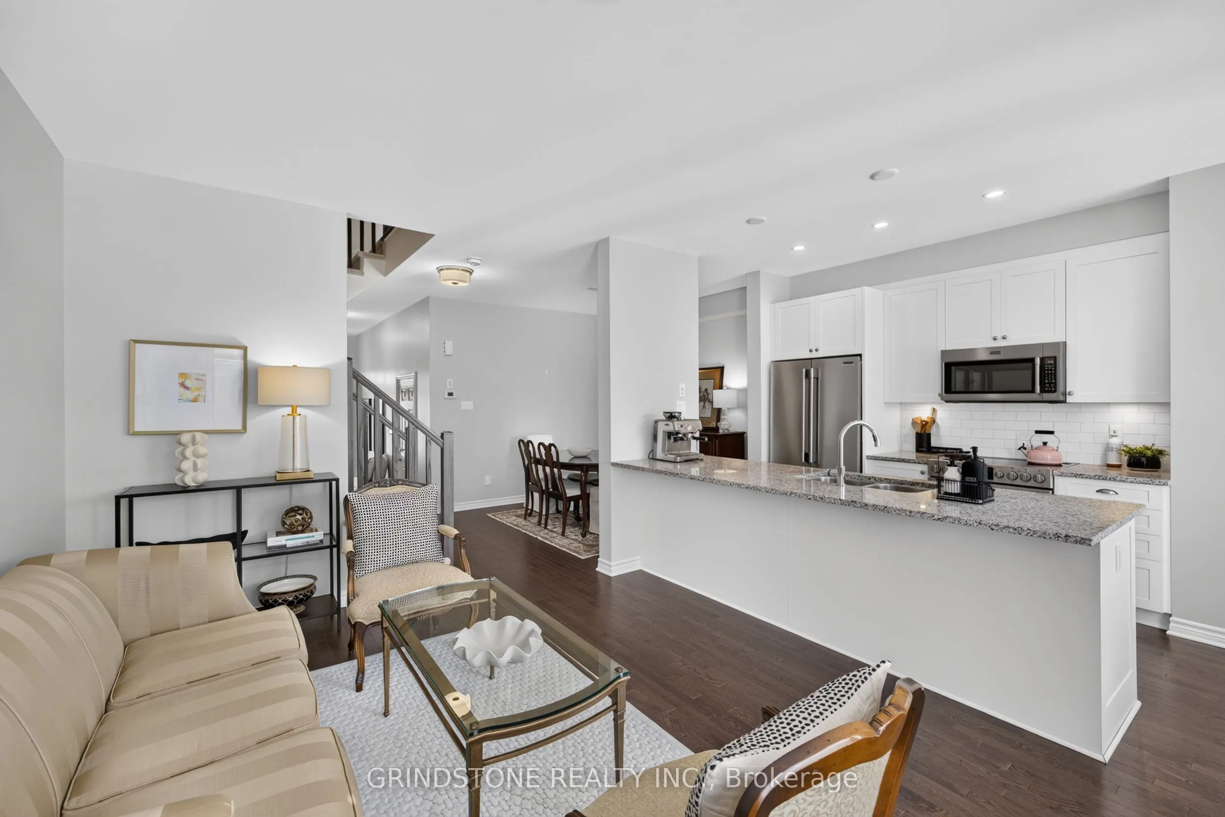 203 Trollius Way