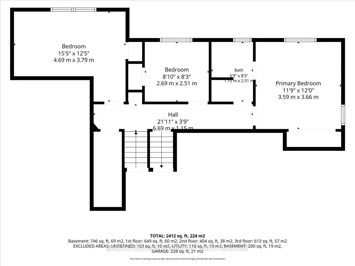 943 Mayfair Crescent