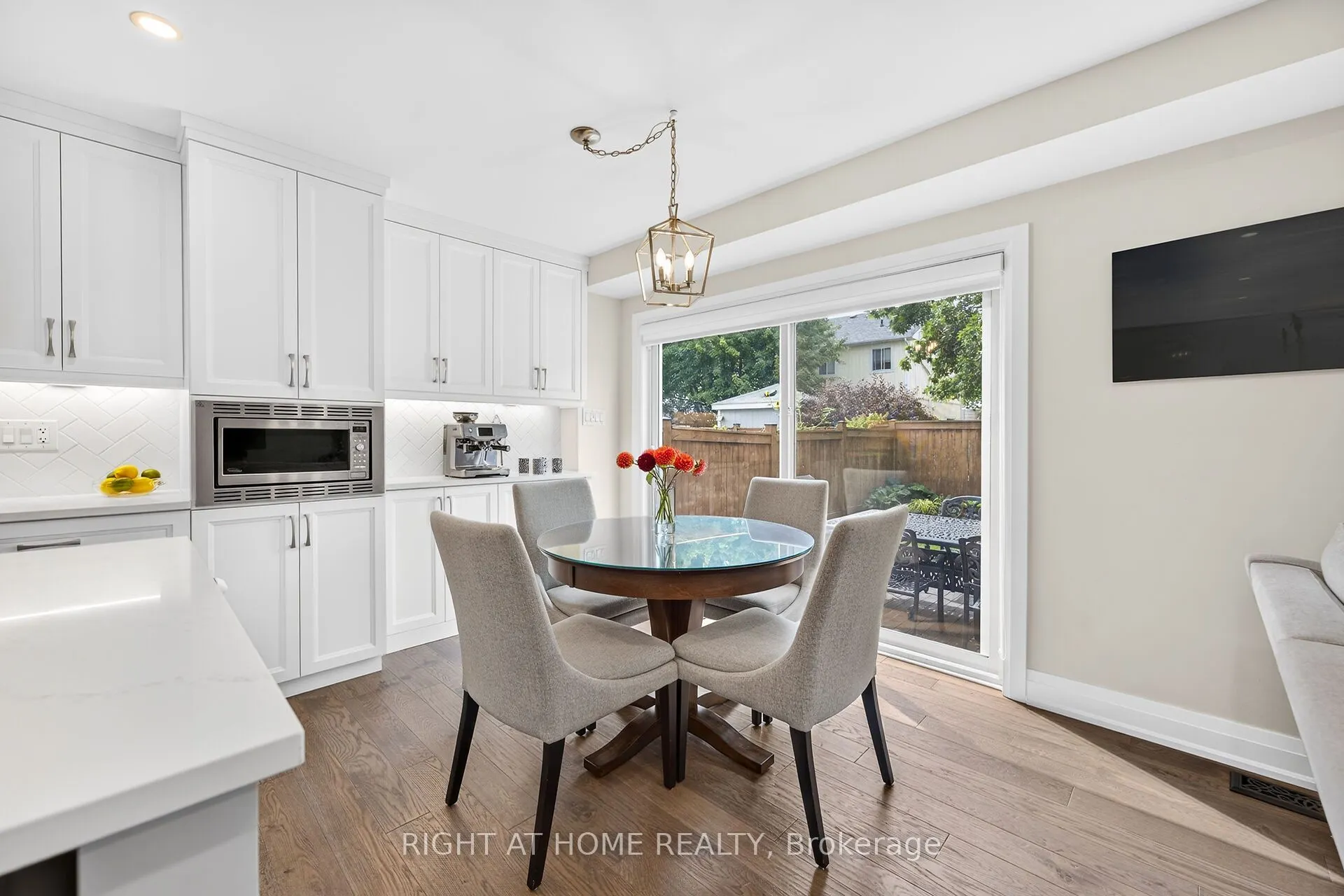 12 Fiddlehead Crescent