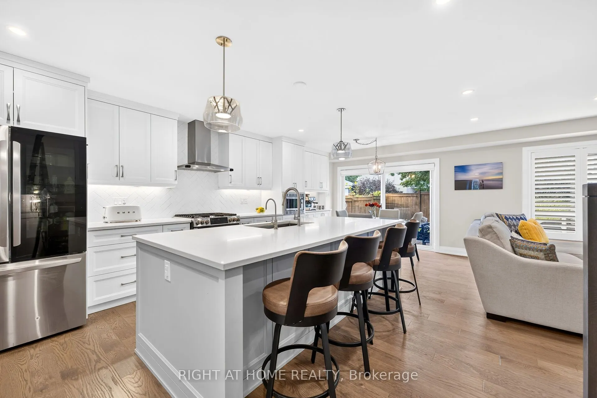 12 Fiddlehead Crescent