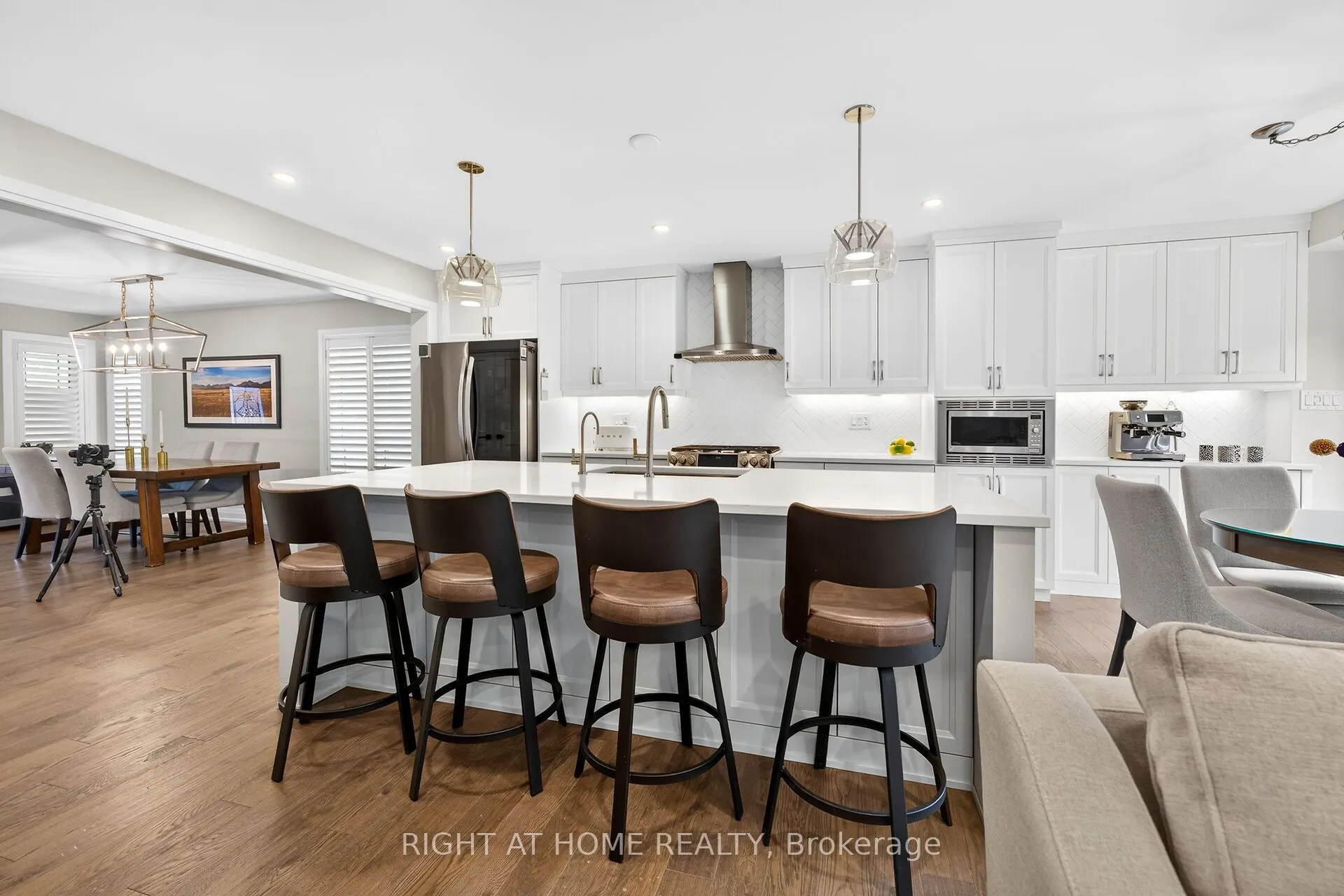 12 Fiddlehead Crescent