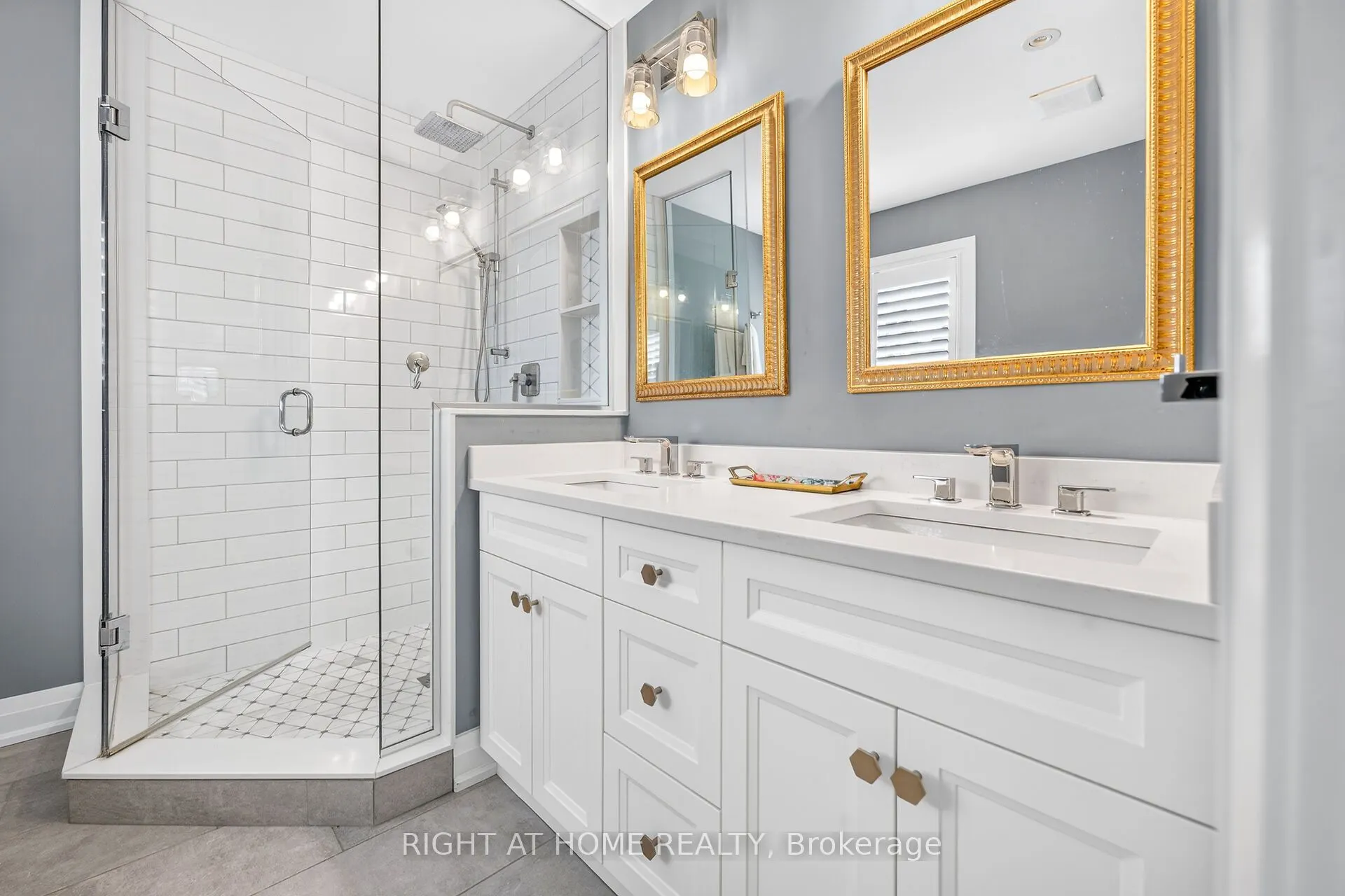 12 Fiddlehead Crescent
