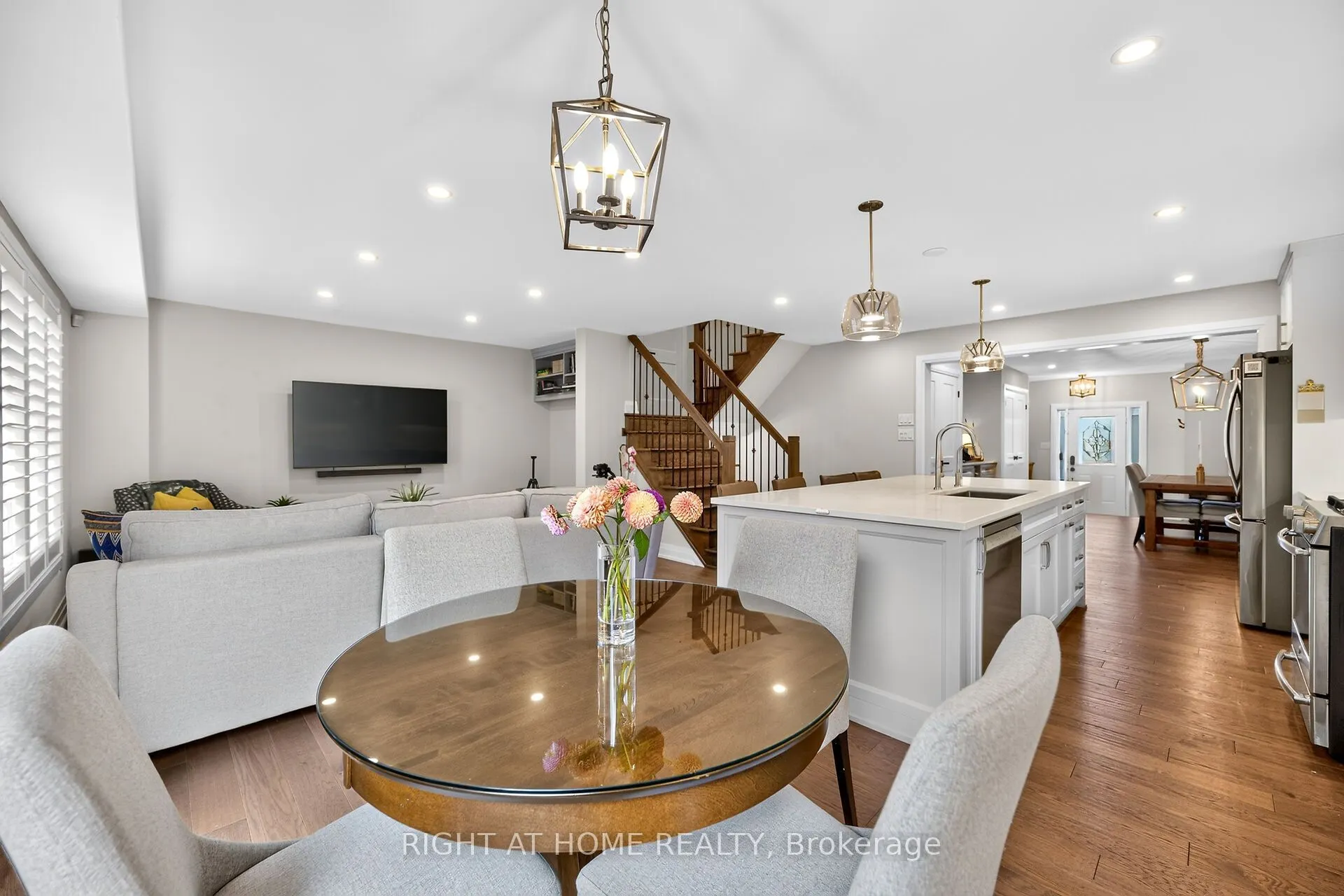12 Fiddlehead Crescent