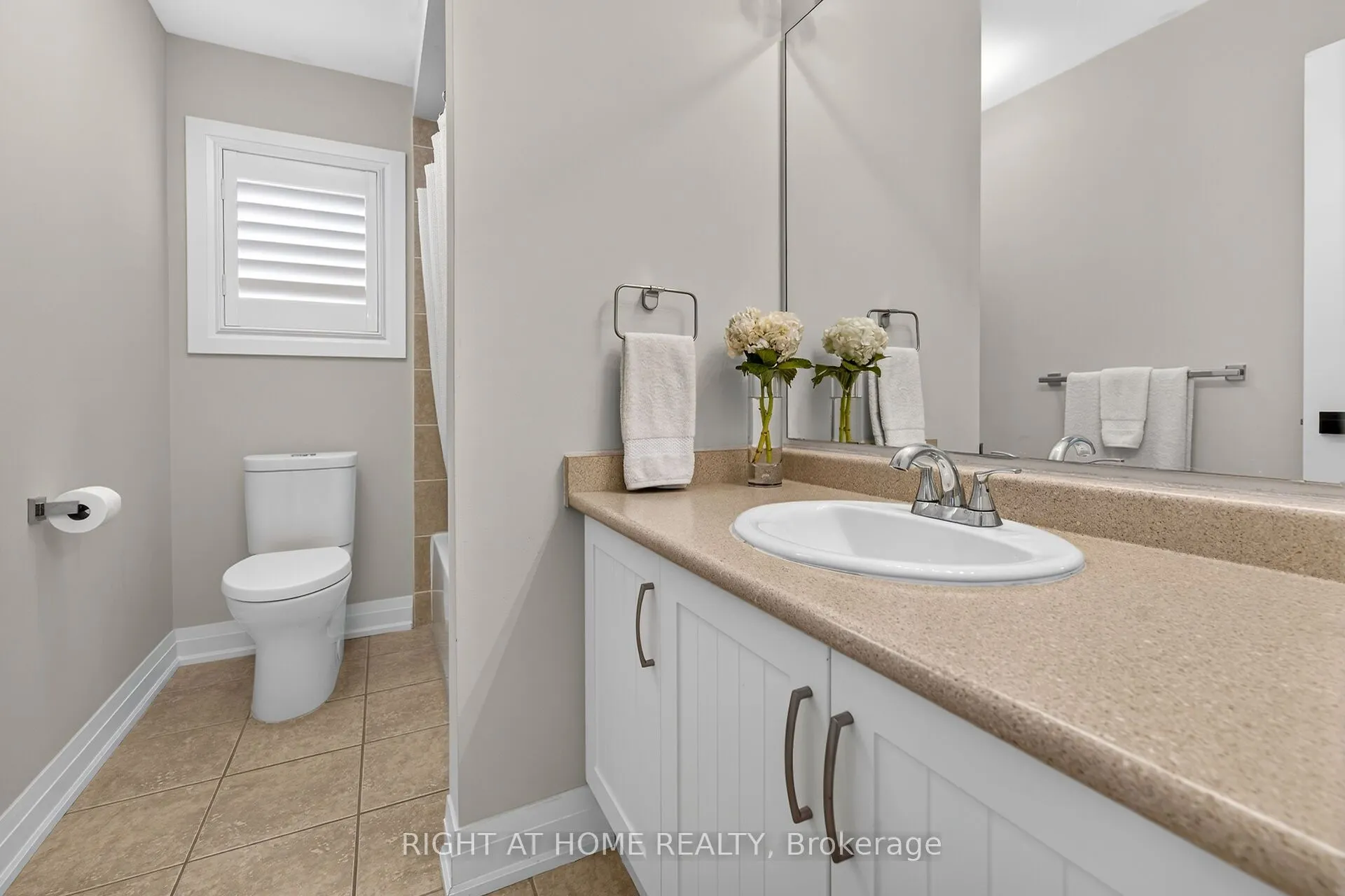 12 Fiddlehead Crescent
