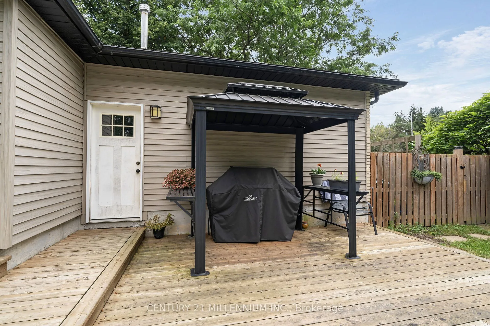 17 Erin Heights Drive