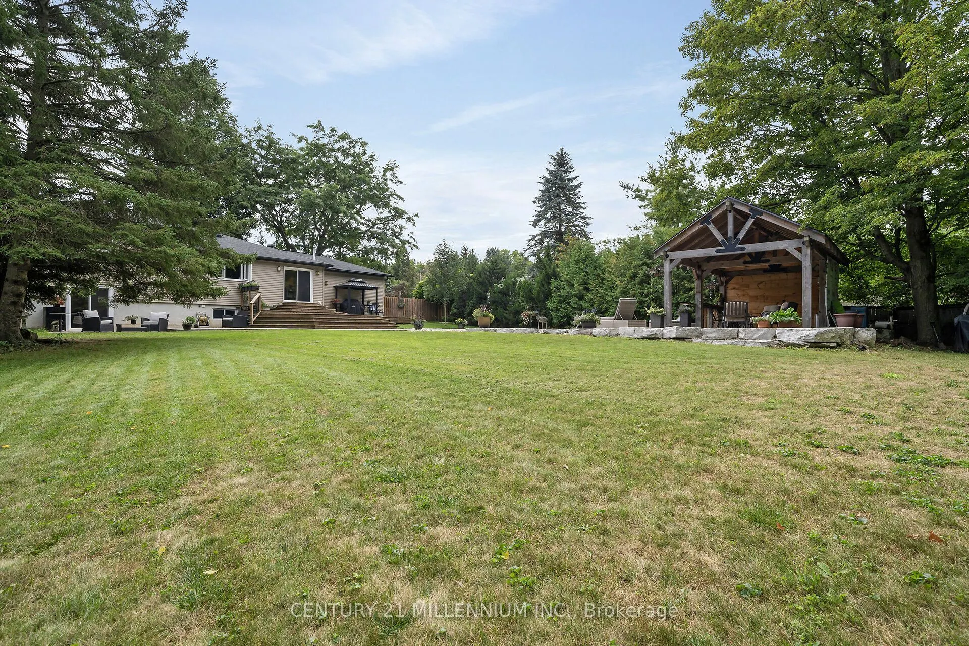 17 Erin Heights Drive