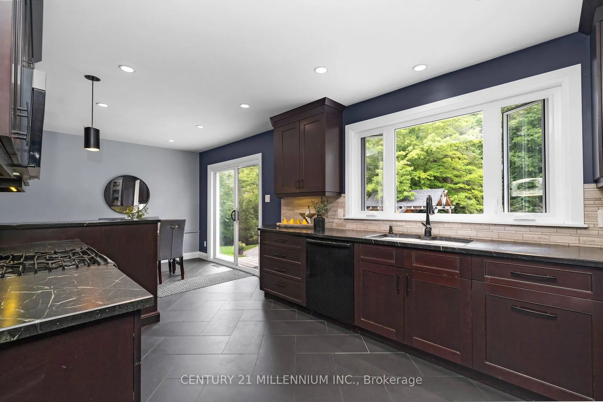 17 Erin Heights Drive