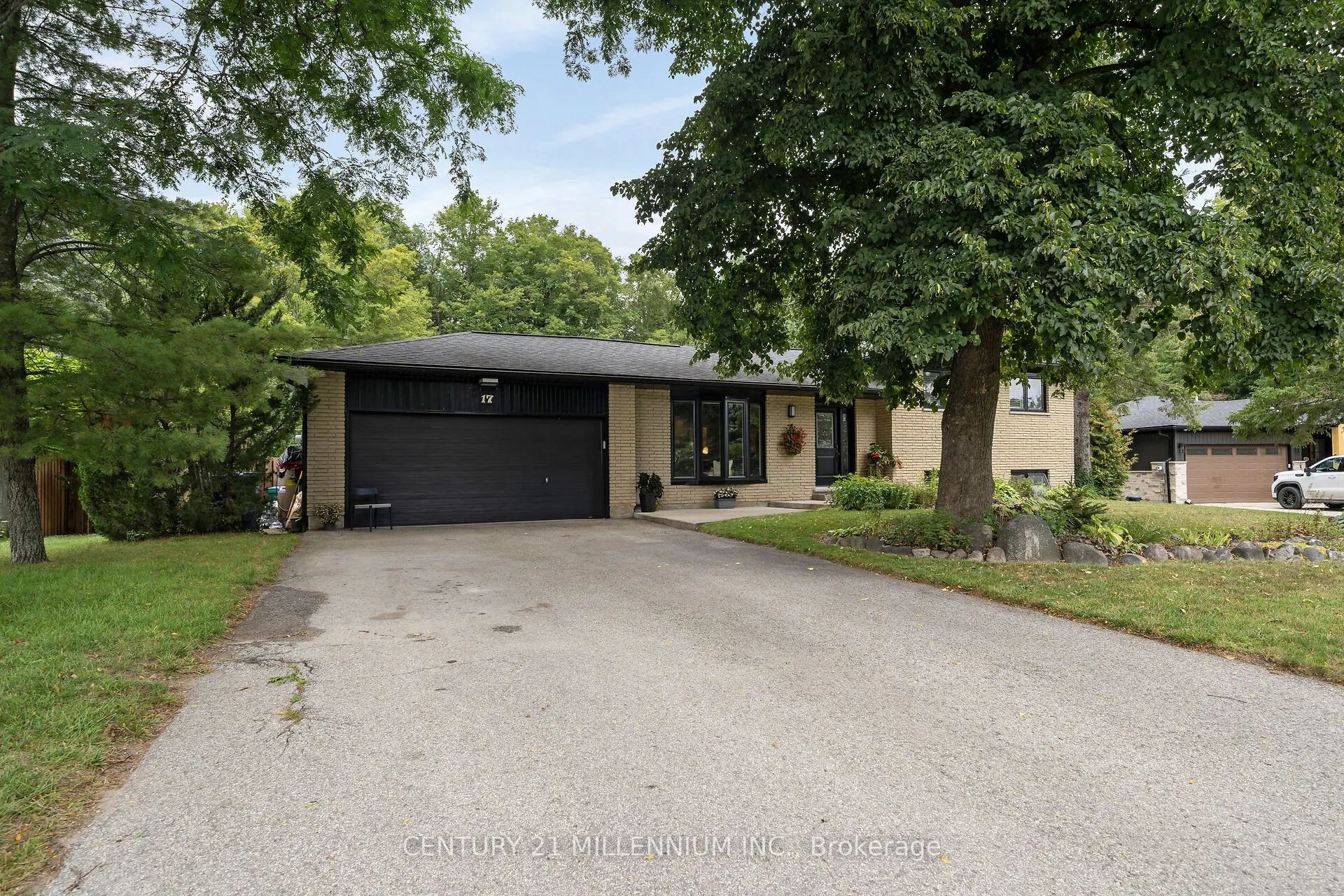 17 Erin Heights Drive