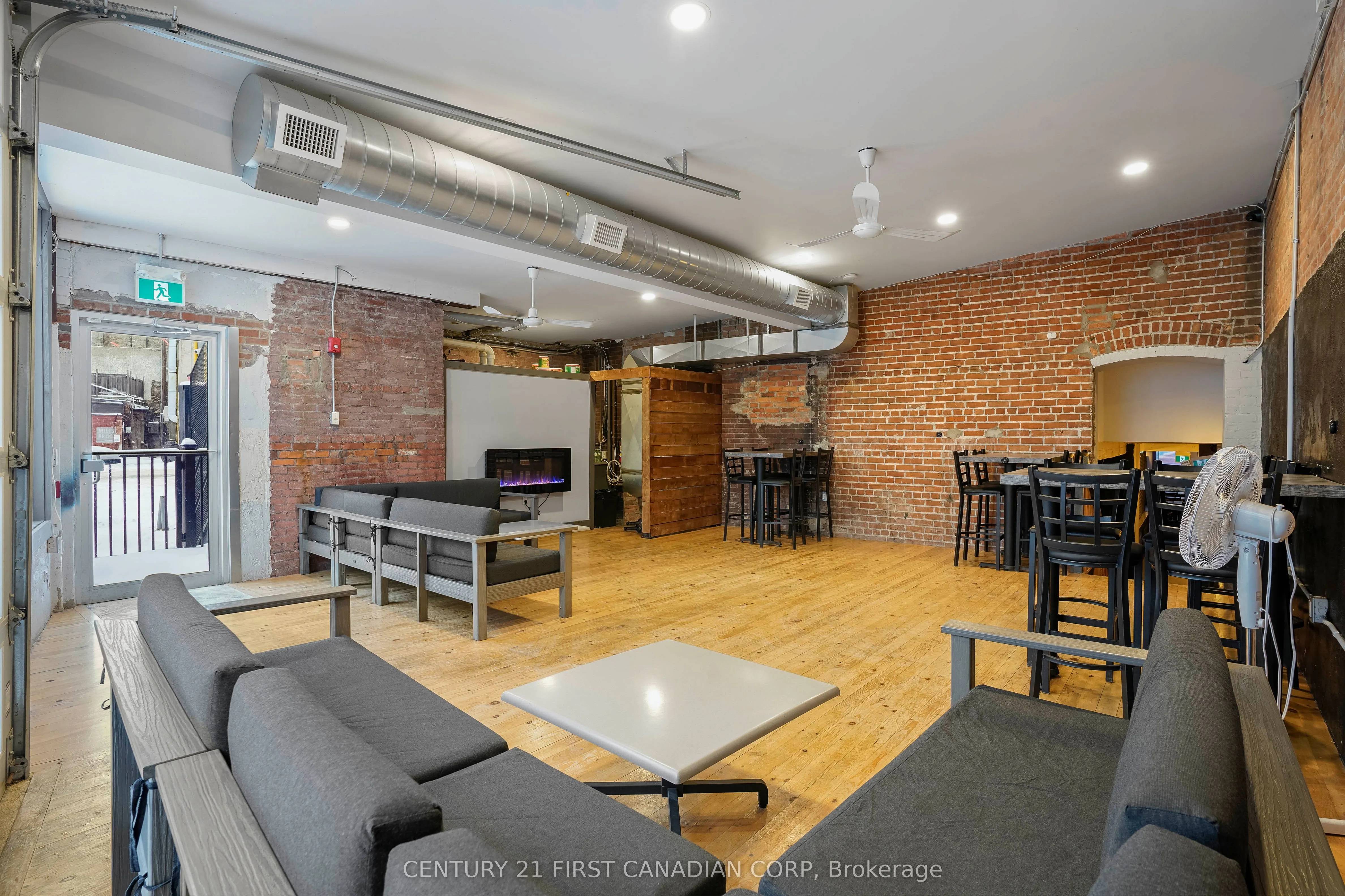 117 Christina Street N #Unit A