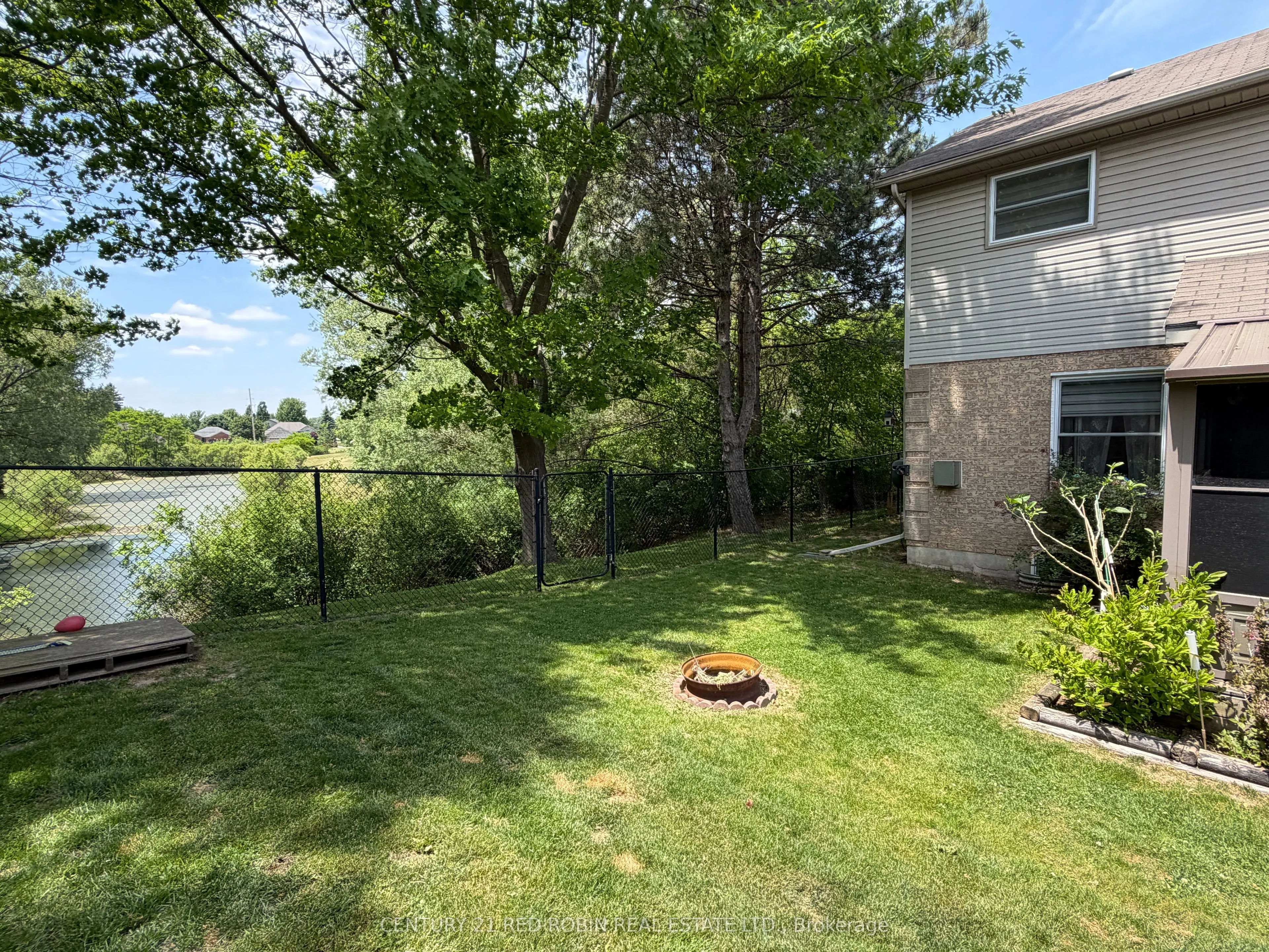 232 Thorne Drive