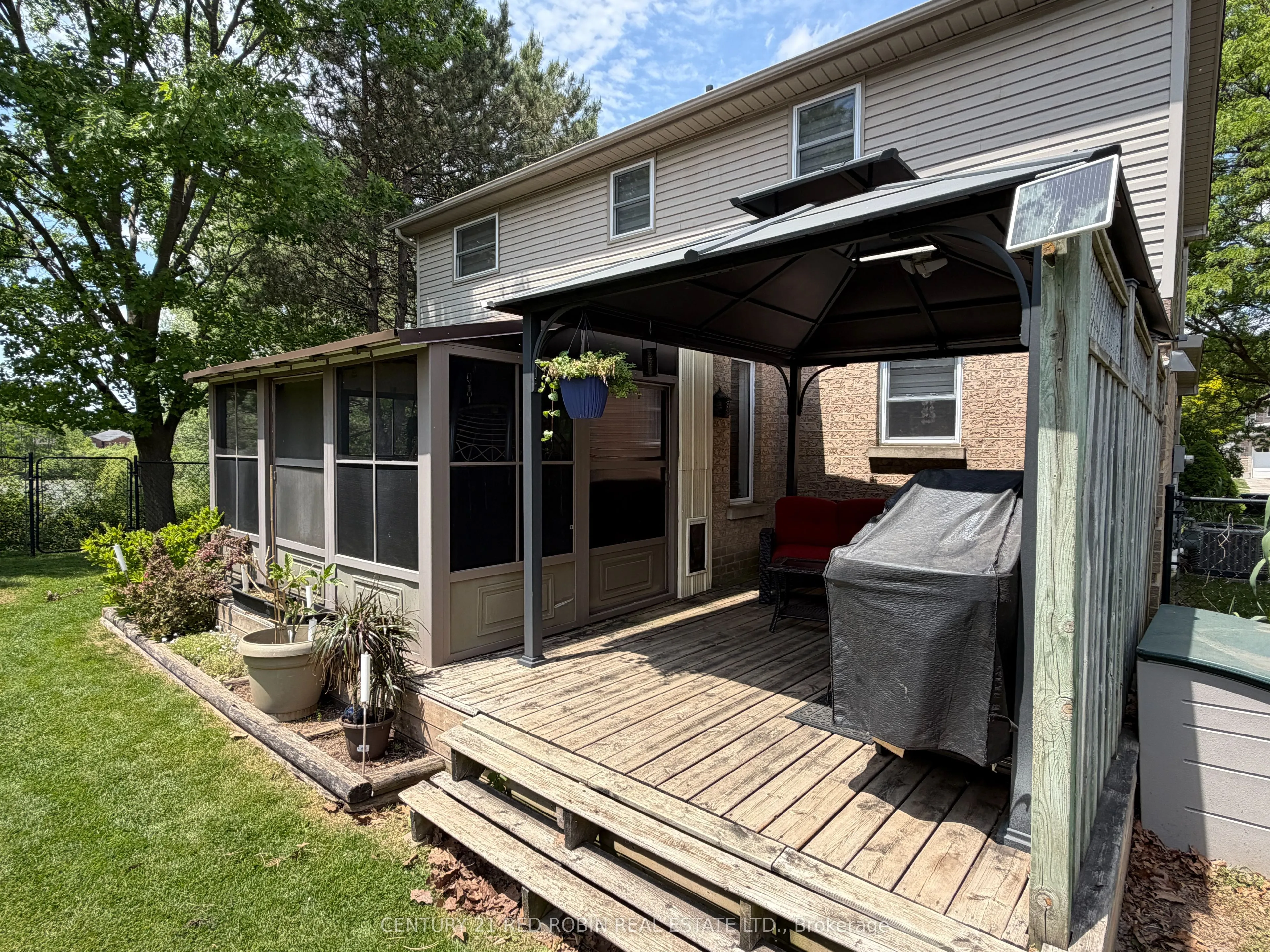 232 Thorne Drive