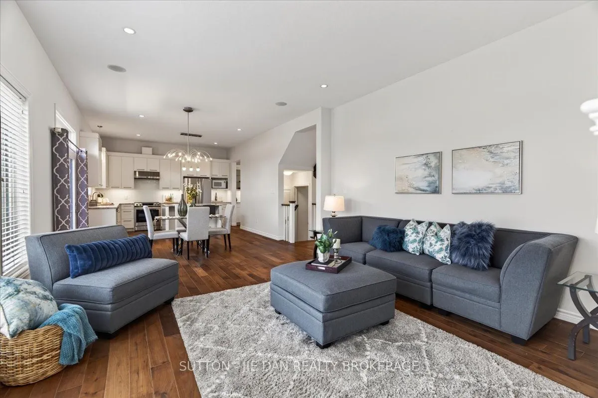 2361 TORREY PINES Way
