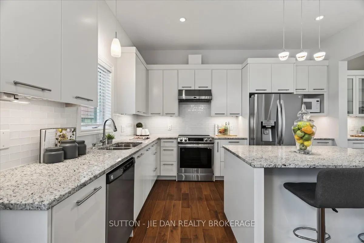 2361 TORREY PINES Way