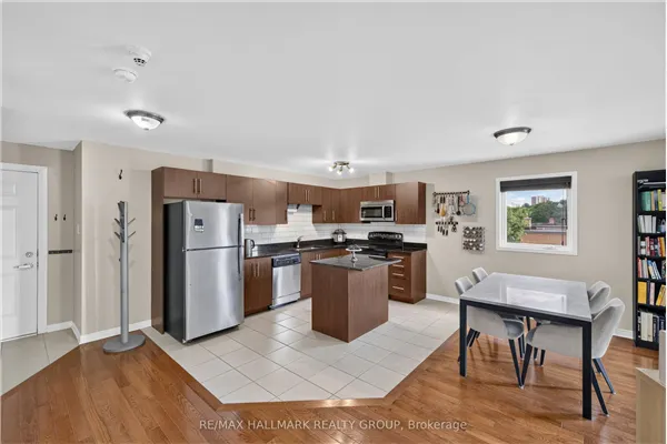 646 Cummings Avenue #401