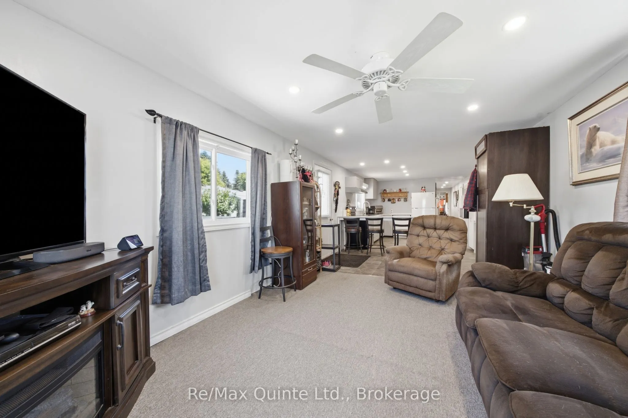 11 GROUSE Lane
