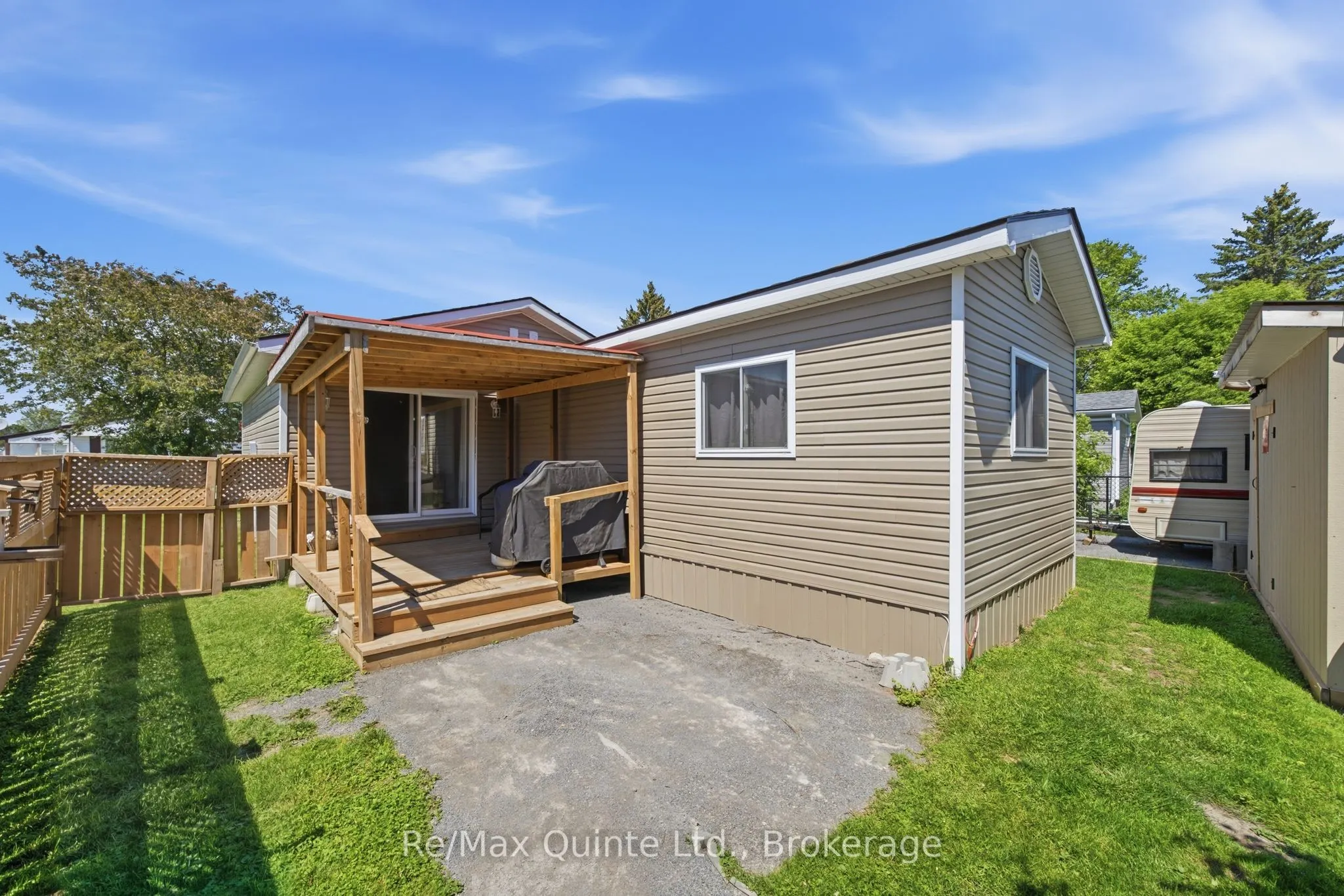 11 GROUSE Lane