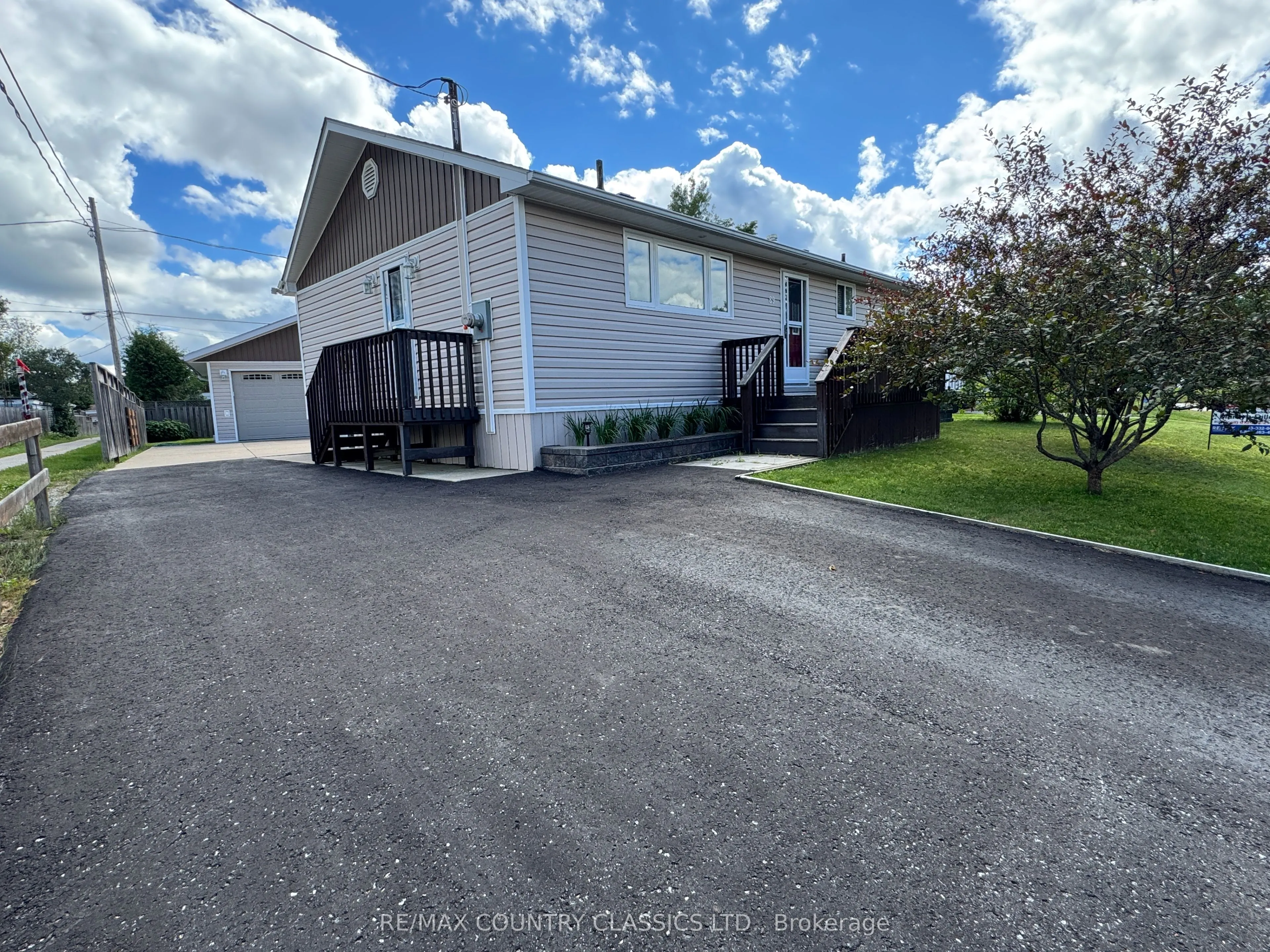 89 Sprucedale Street