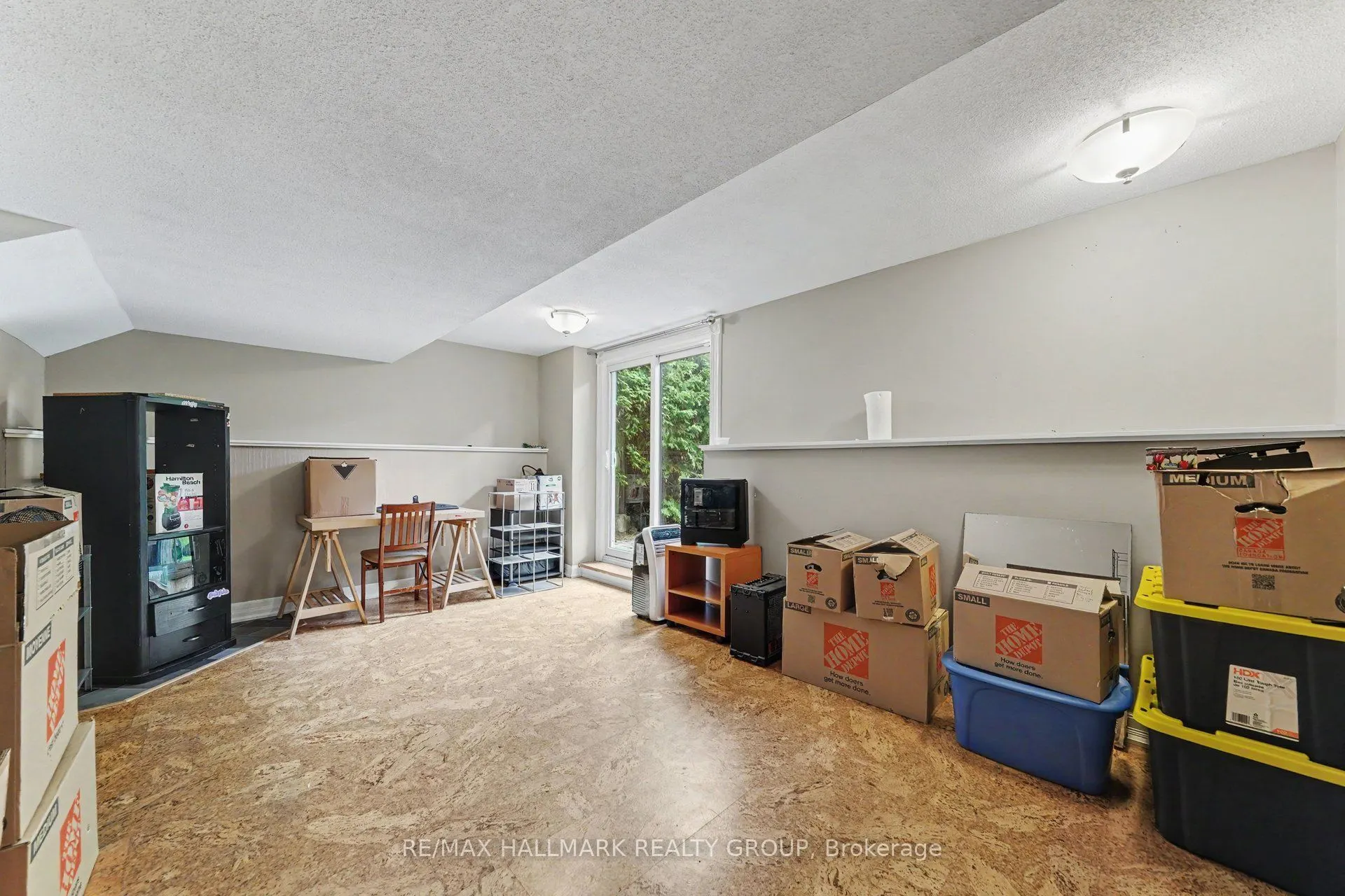 5 Lansfield Way