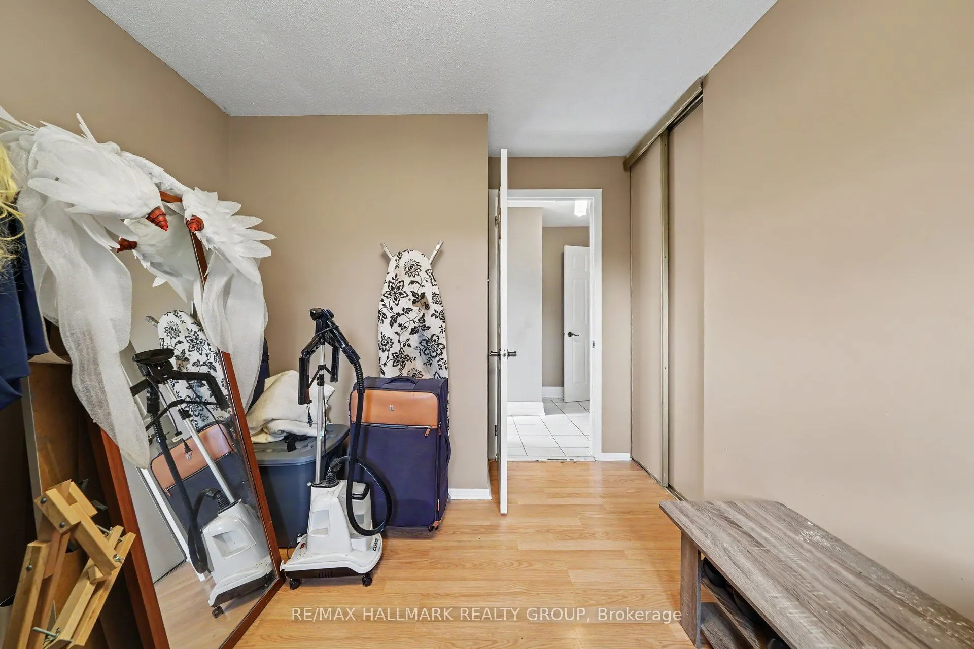 5 Lansfield Way