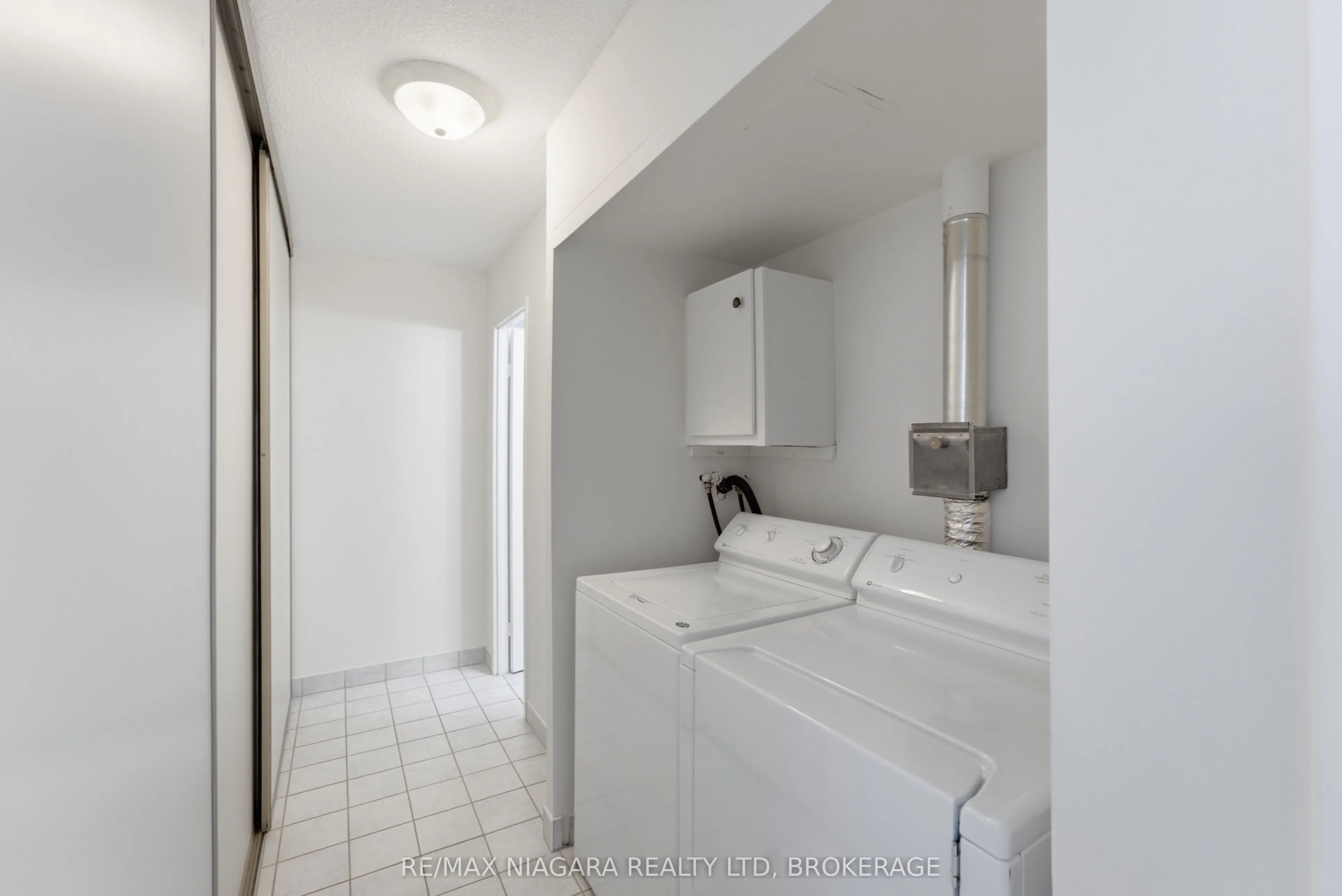 7 Gale Crescent #411