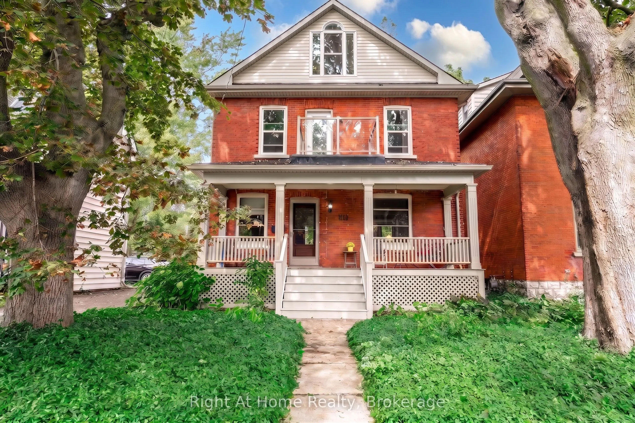 142 Elizabeth Street