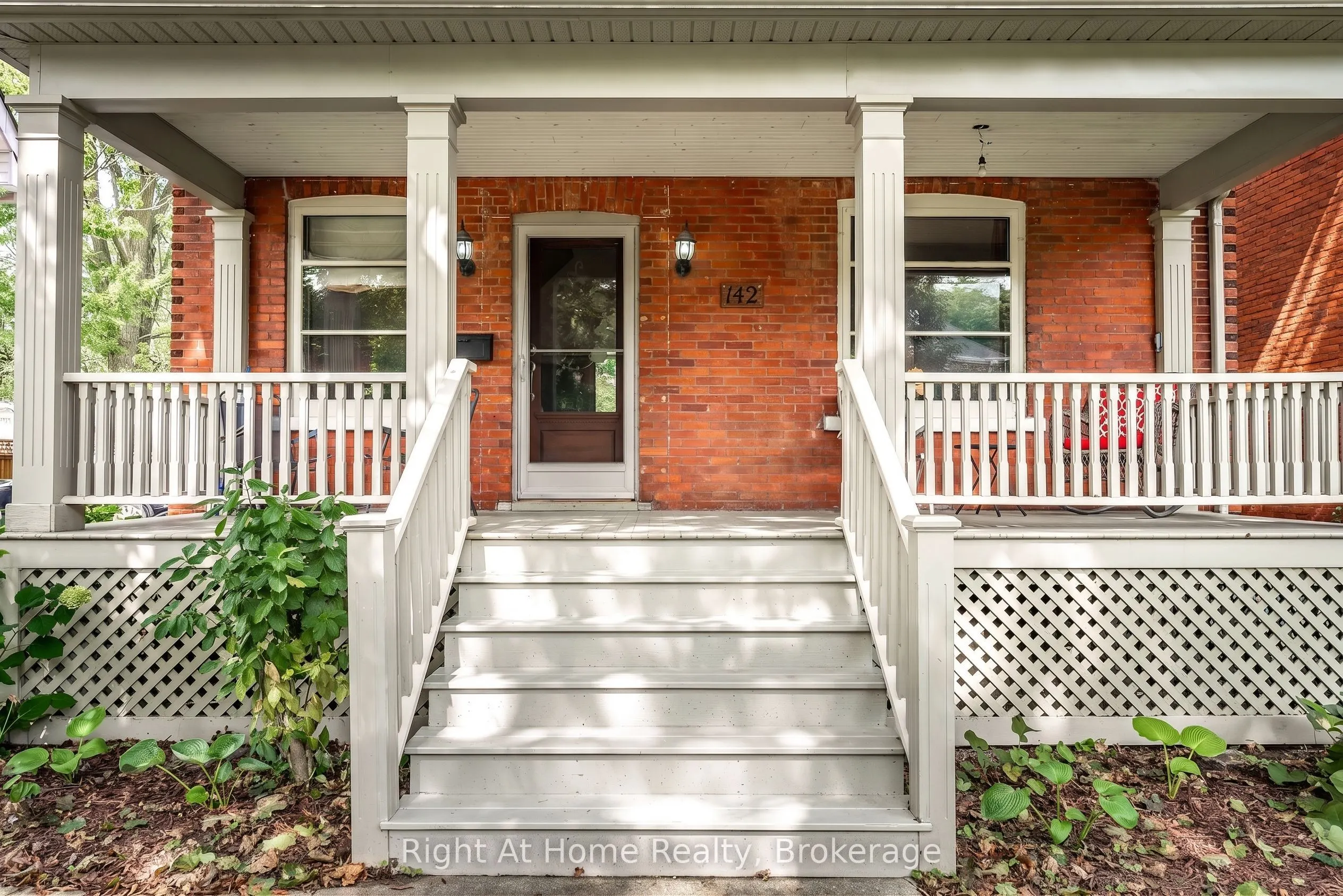 142 Elizabeth Street