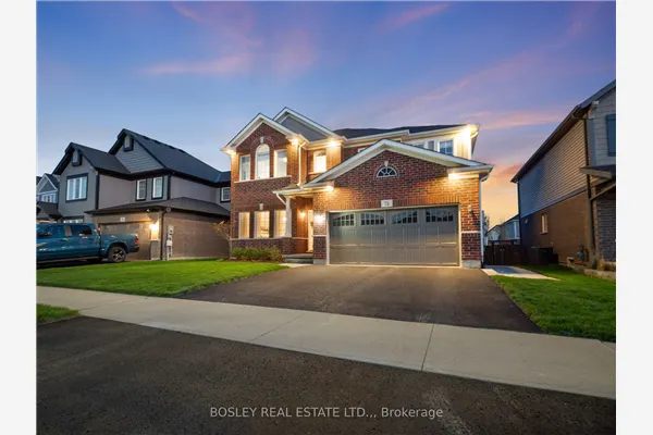 75 Bergenstein Crescent