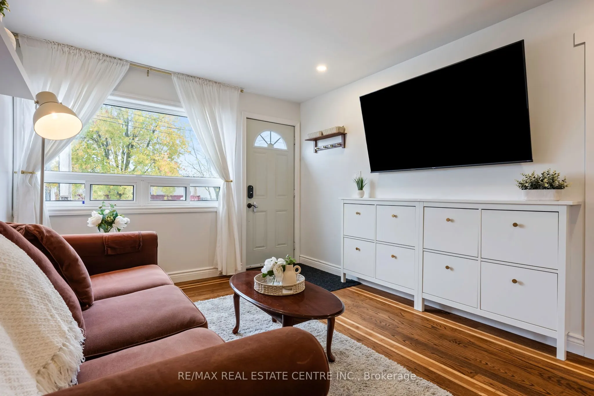 121 Proton Street N