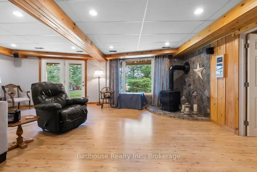 1022 Mulberry Lane