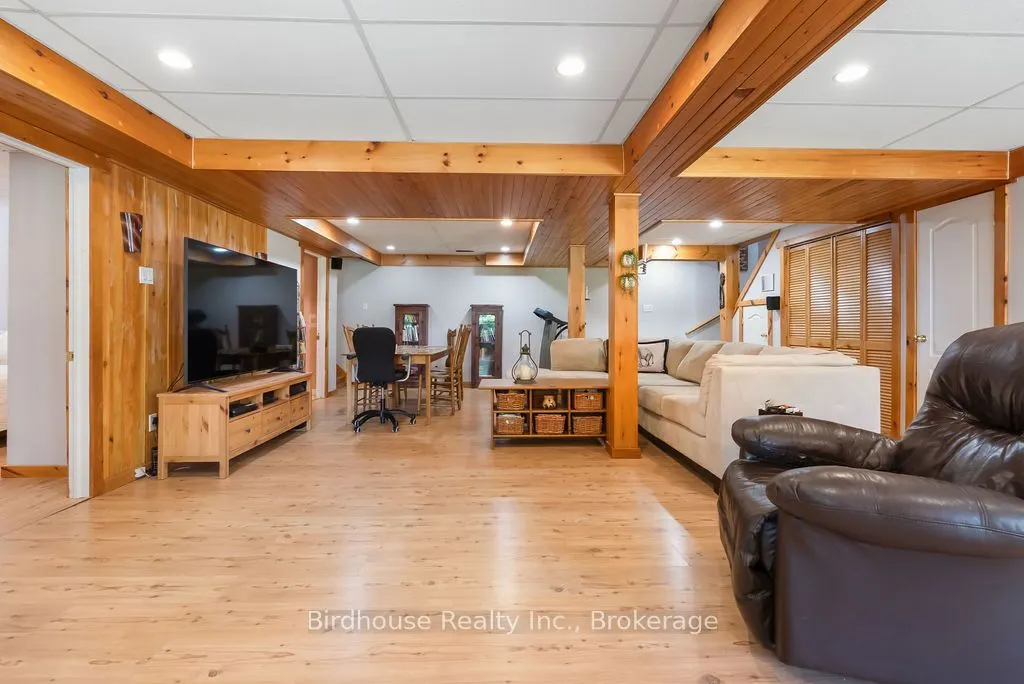 1022 Mulberry Lane