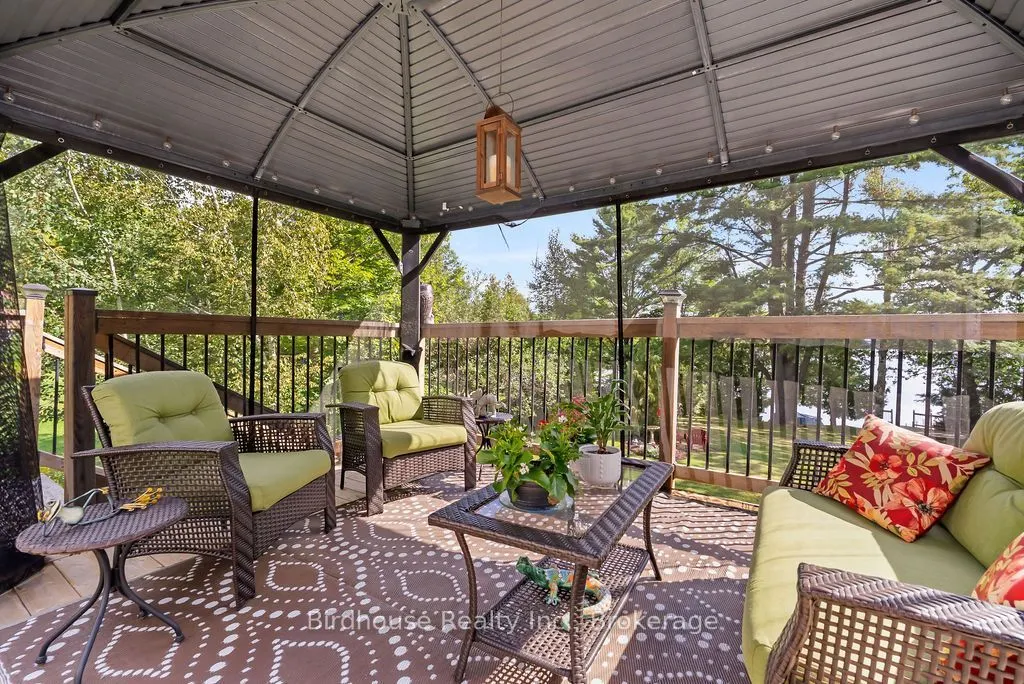 1022 Mulberry Lane