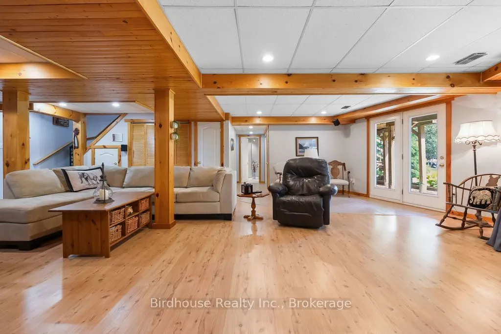 1022 Mulberry Lane