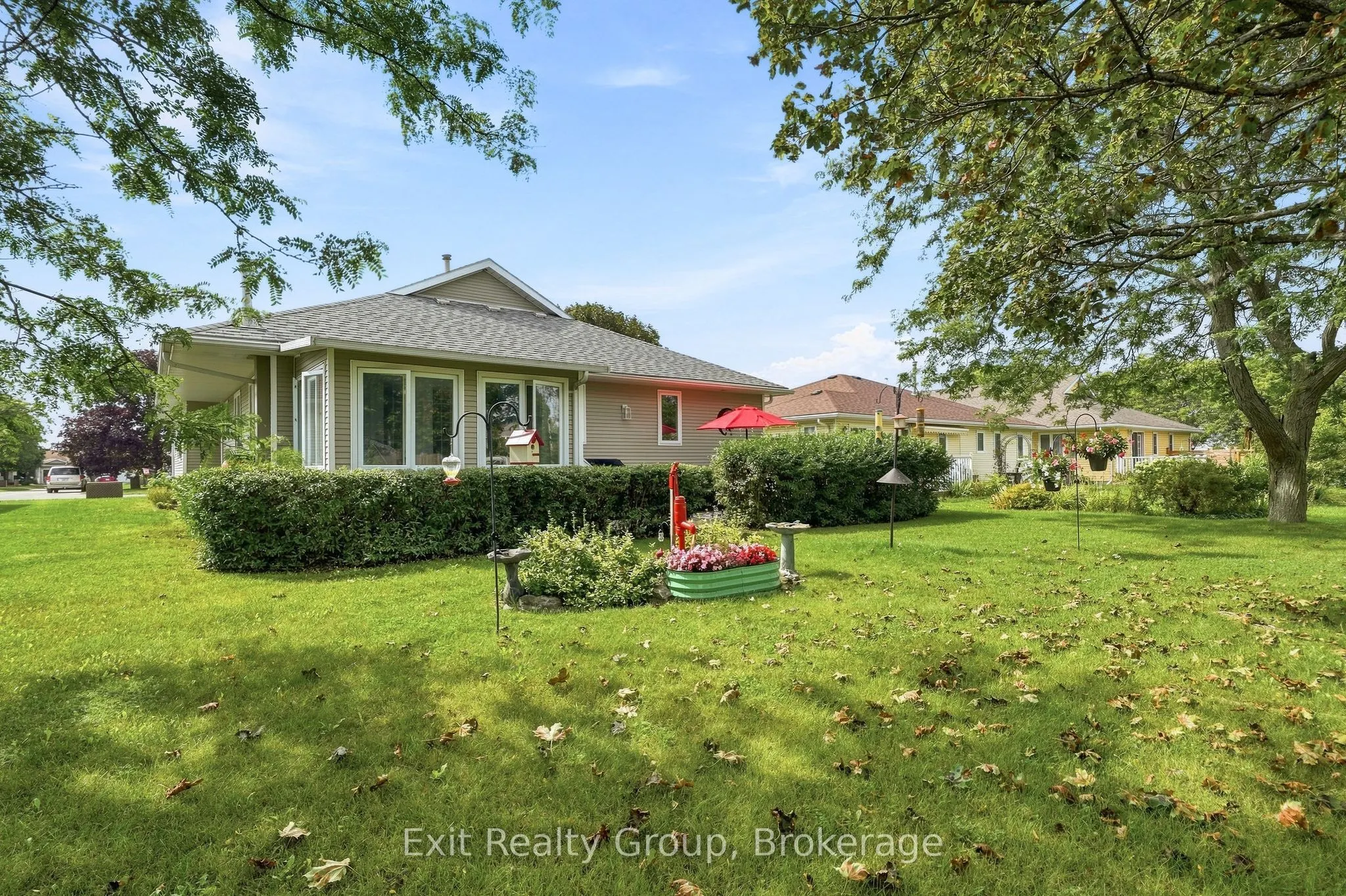 6 Heritage Drive