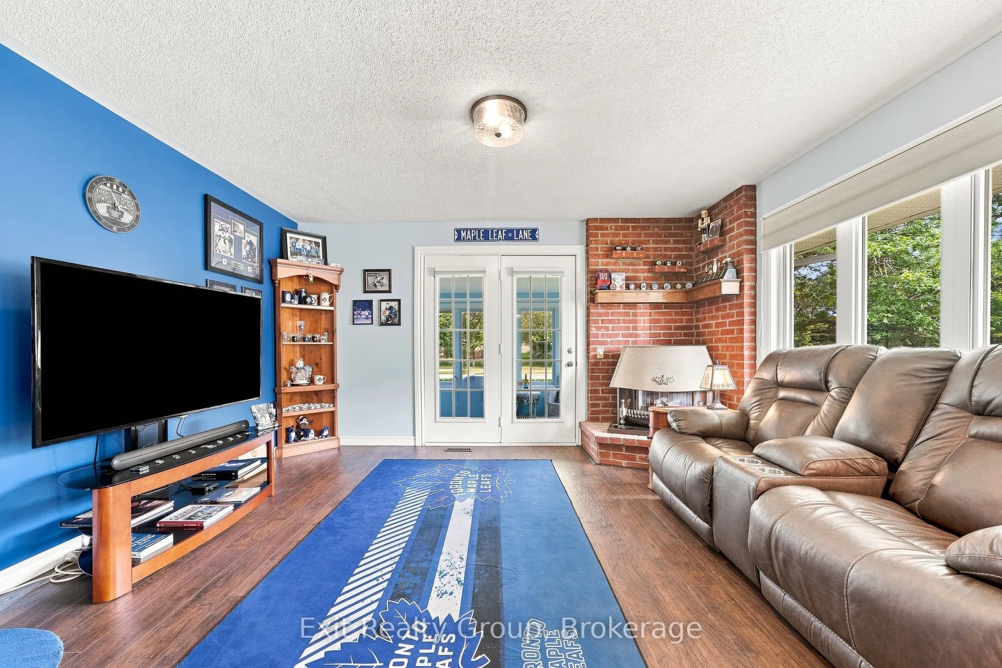 6 Heritage Drive