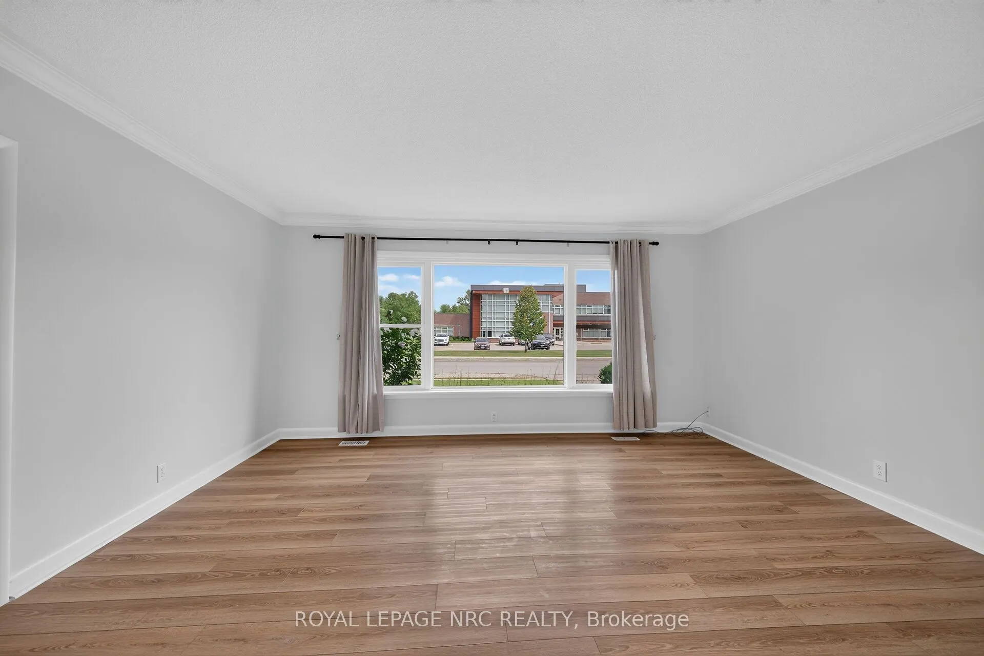 316 Fairview Avenue W